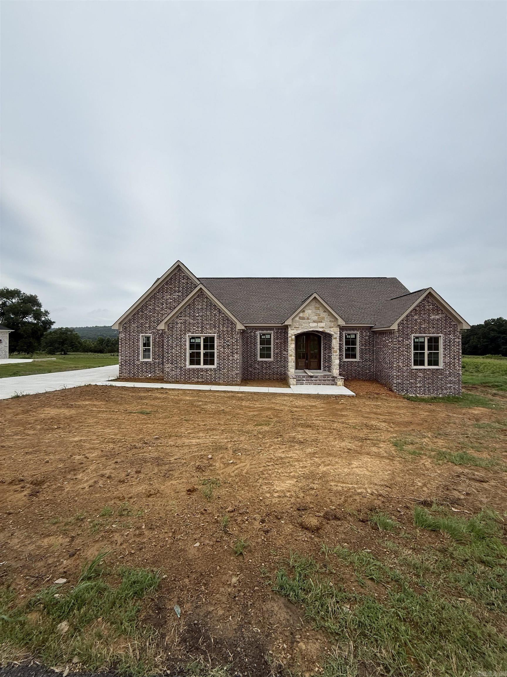 236 Castleberry  Greenbrier, AR