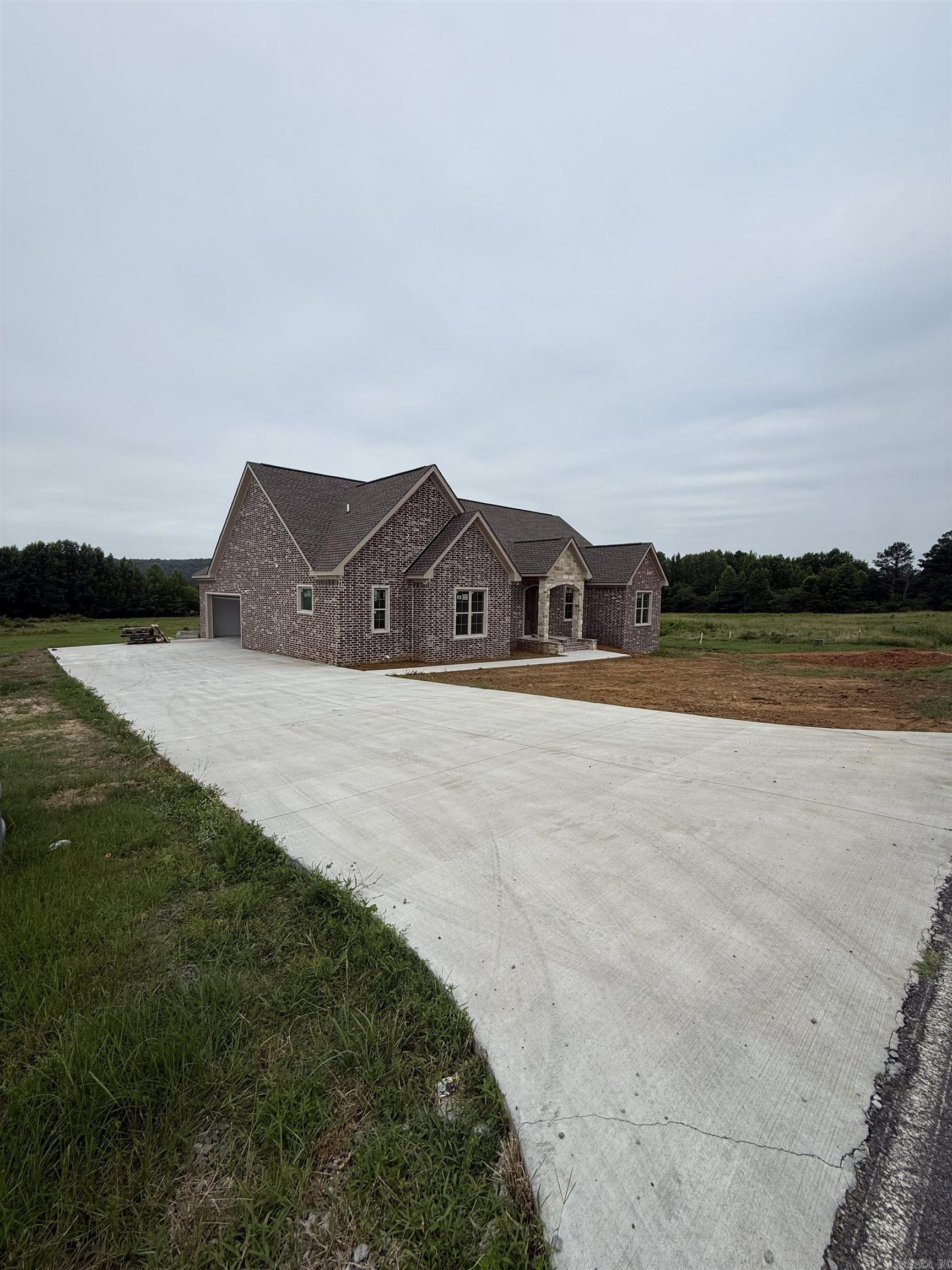 236 Castleberry  Greenbrier, AR