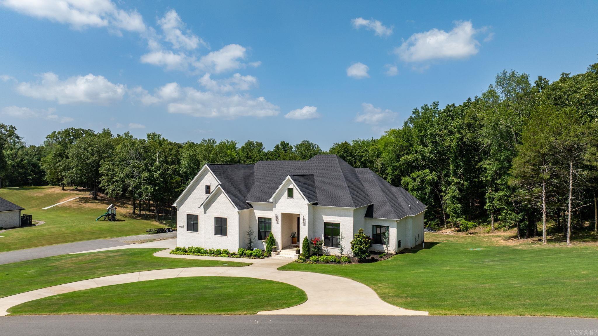 8 Rae Valley Drive Greenbrier, AR 72058