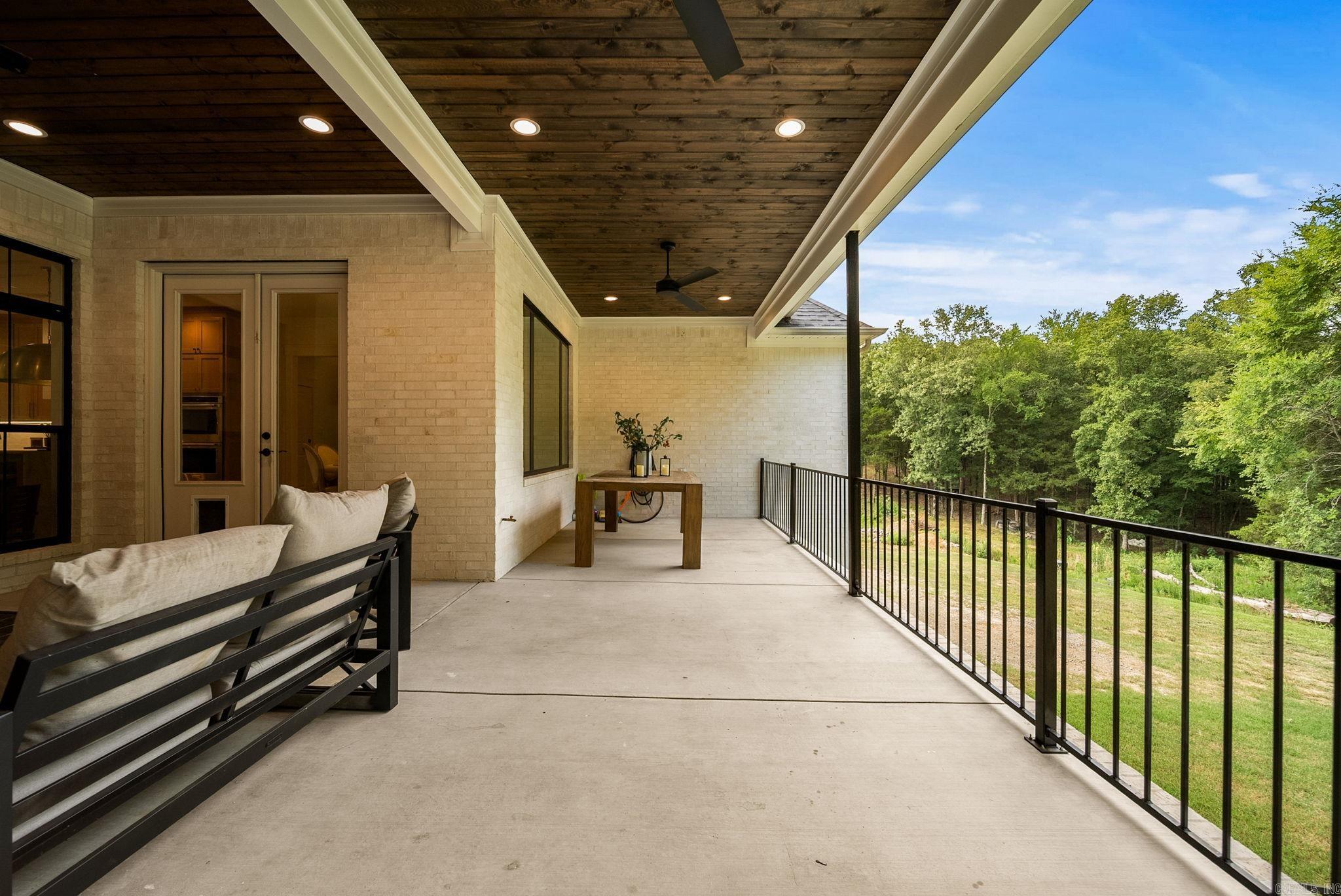 8 Rae Valley Drive Greenbrier, AR 72058