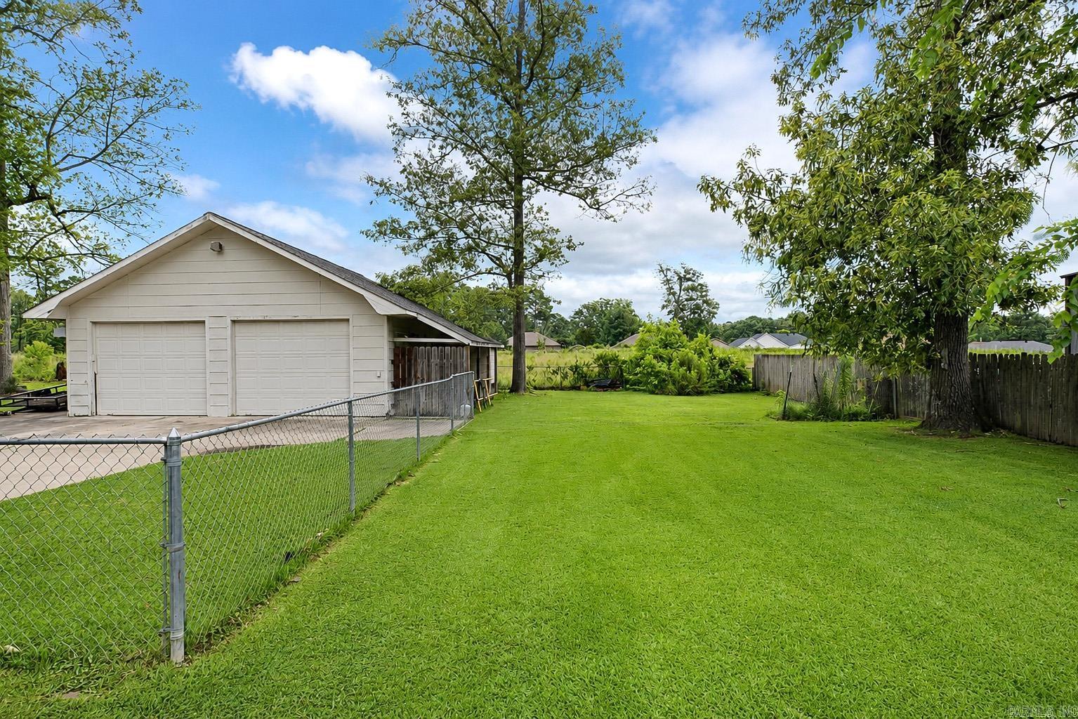 803 Green Oaks  White Hall, AR