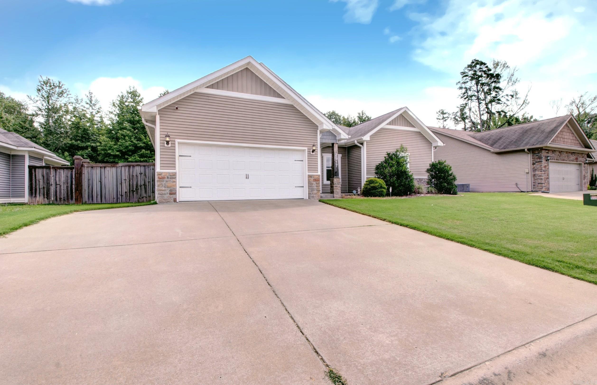2917 Gillis Drive  Benton, AR