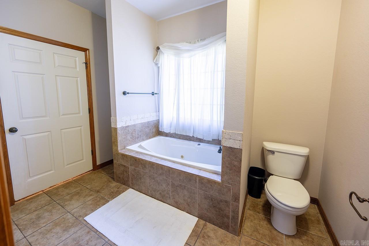 260 Hawthorne  Russellville, AR