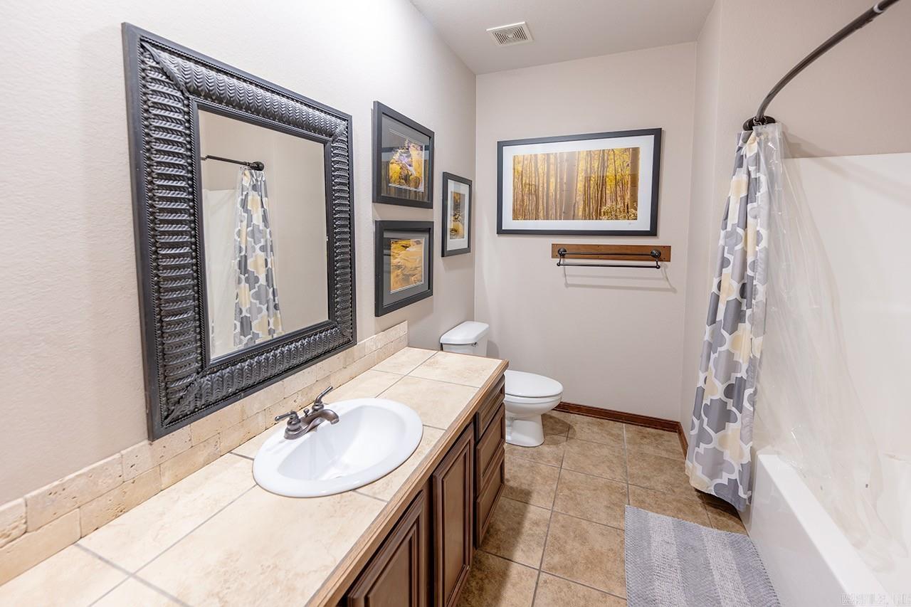 260 Hawthorne  Russellville, AR