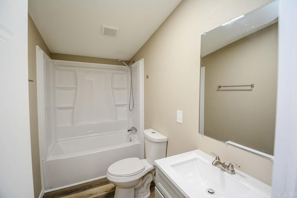 1036 Tippitt  Austin, AR