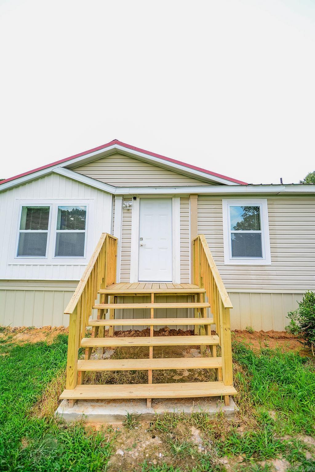 1036 Tippitt  Austin, AR