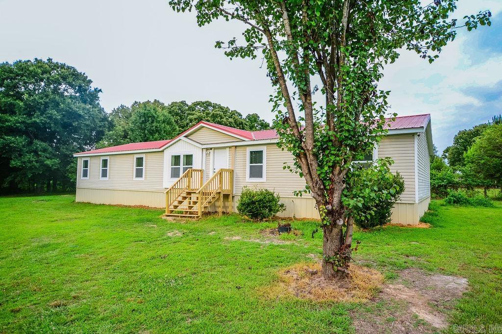 1036 Tippitt  Austin, AR