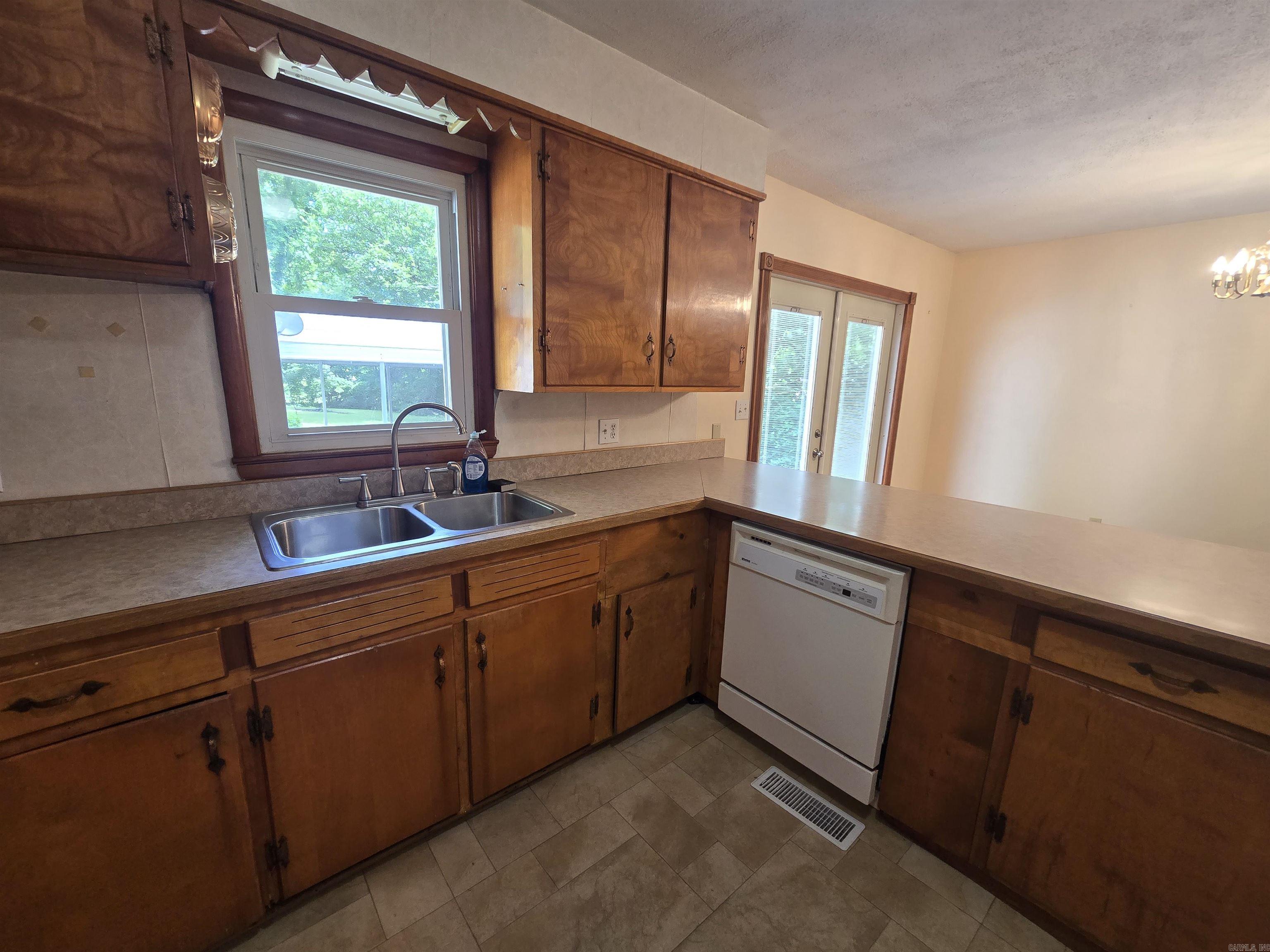 605 E 4th Street  Mountain Home, AR