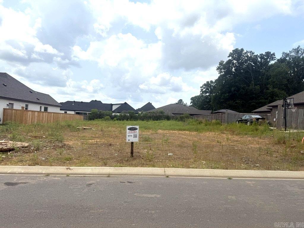 64 Lucia  Maumelle, AR