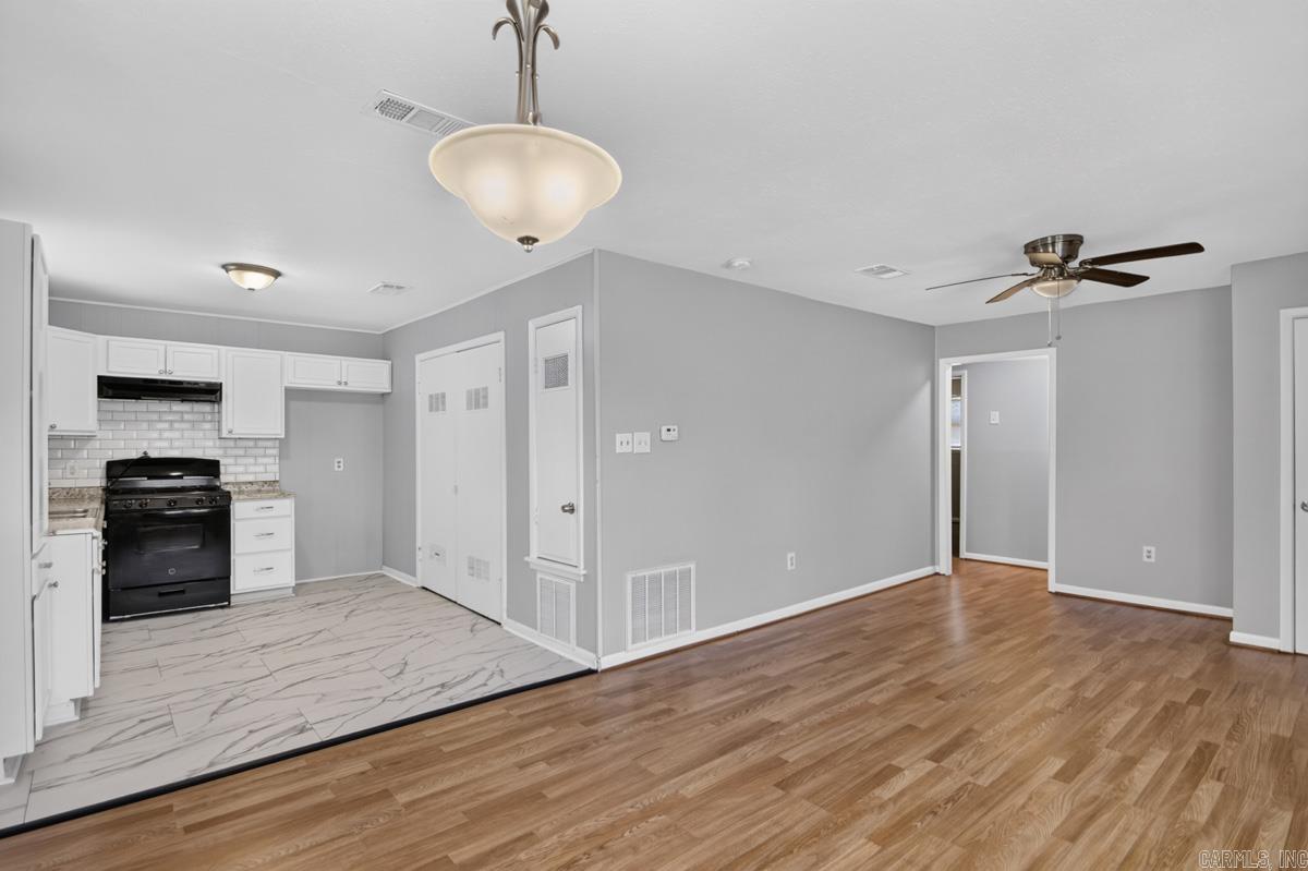 1004 E 11th  North Little Rock, AR