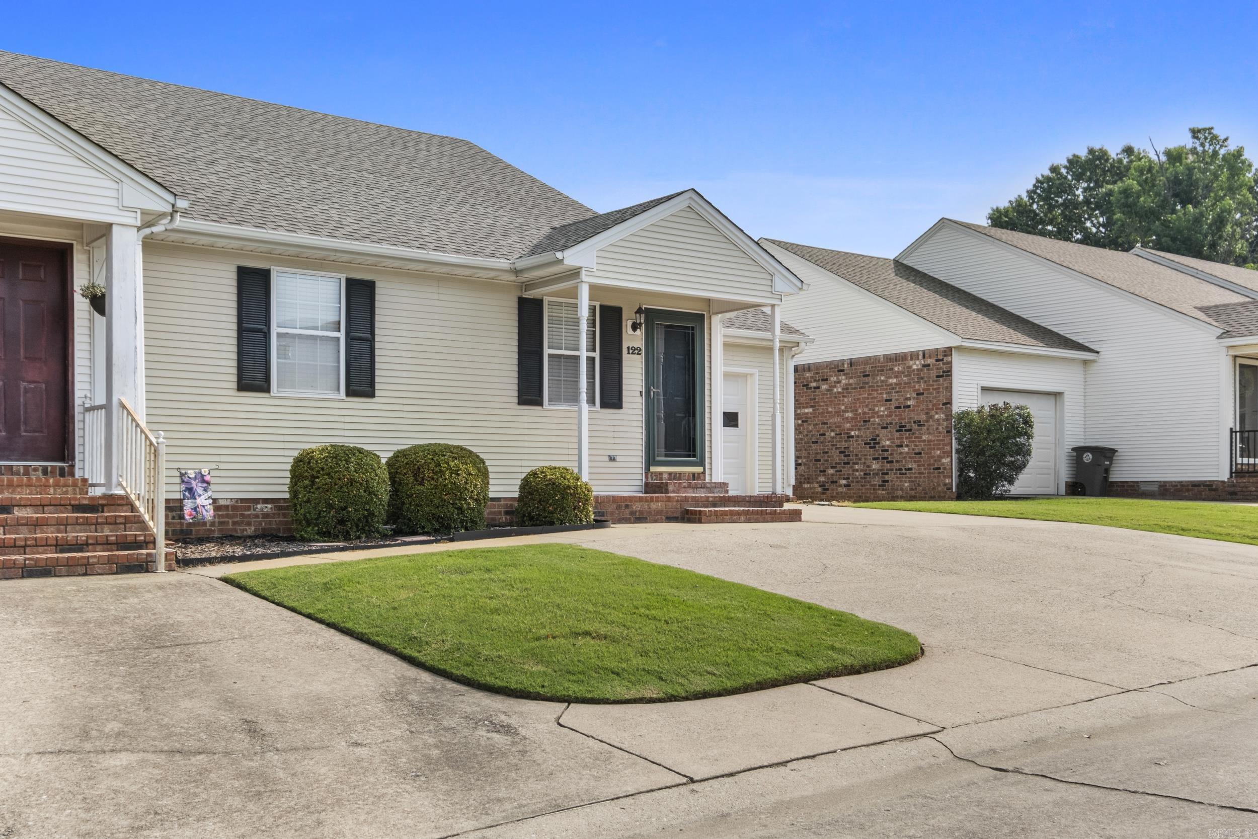 2910 E Moore  Searcy, AR