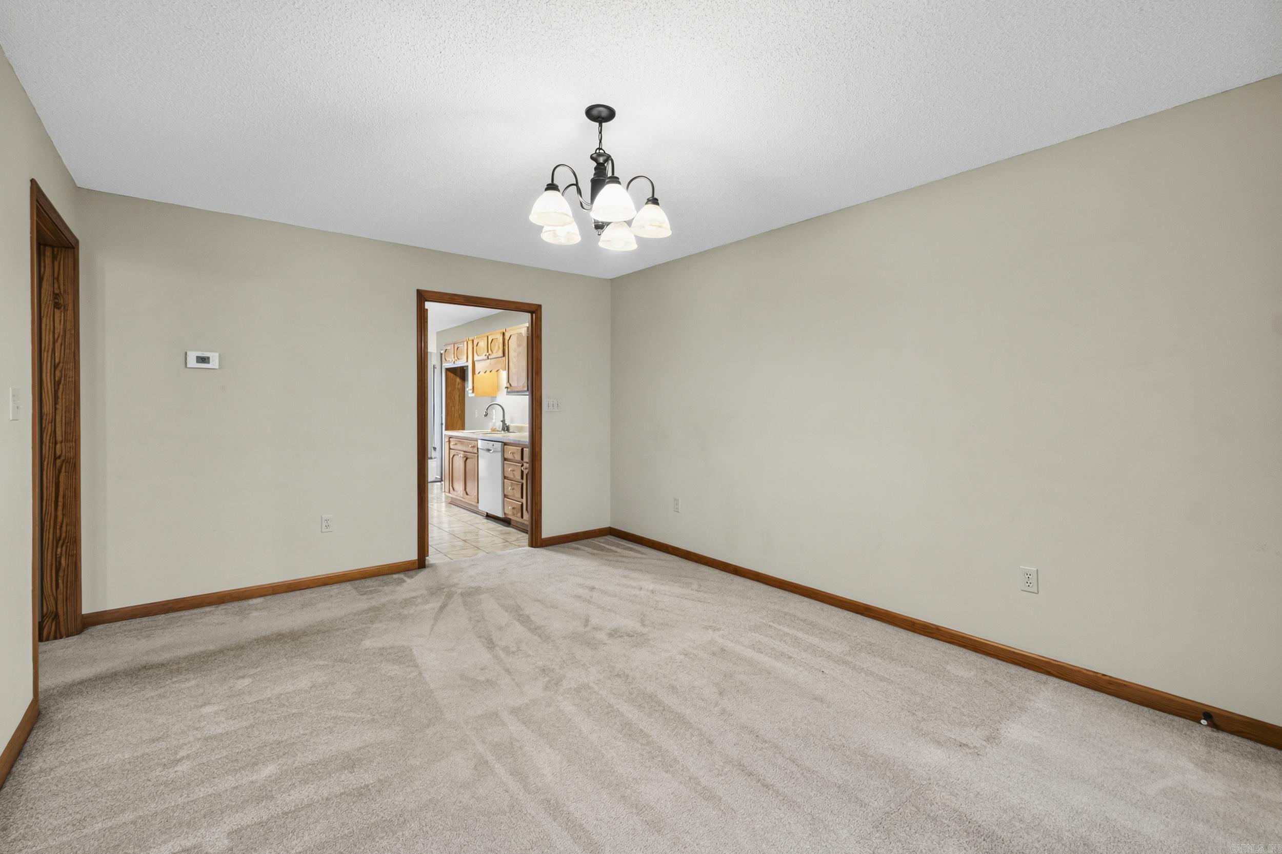 2910 E Moore  Searcy, AR