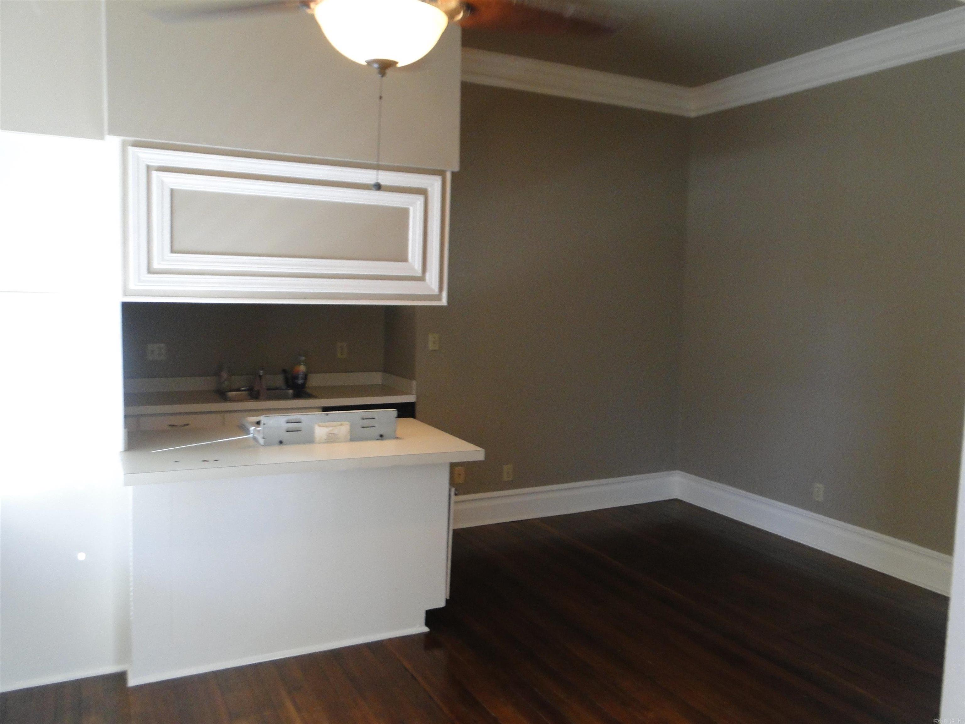 101 S Victory #208  Little Rock, AR