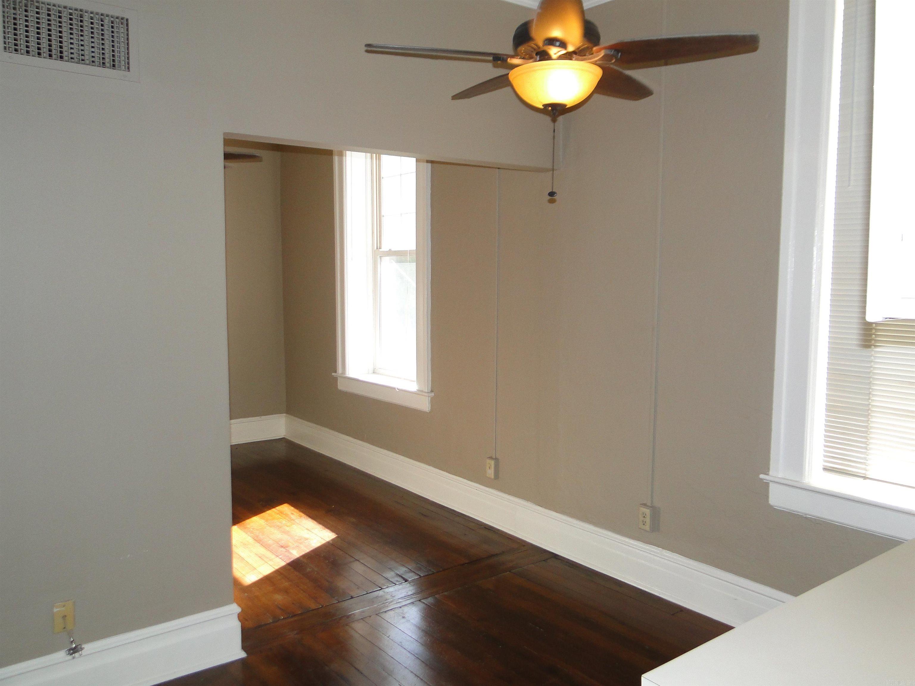 101 S Victory #208  Little Rock, AR