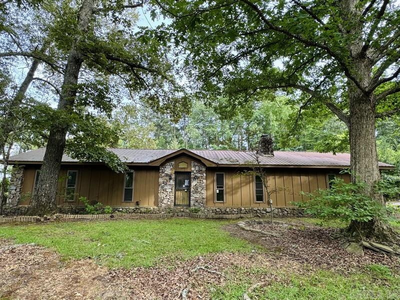 3341 COUNTRY CLUB  Arkadelphia, AR