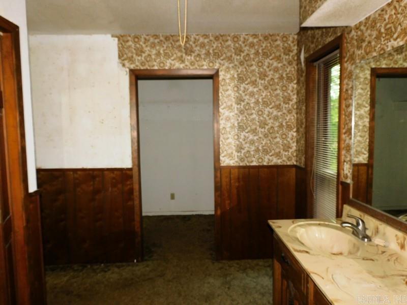 3341 COUNTRY CLUB  Arkadelphia, AR