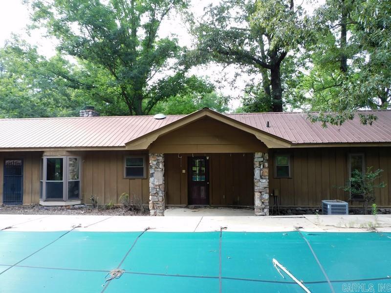 3341 COUNTRY CLUB  Arkadelphia, AR