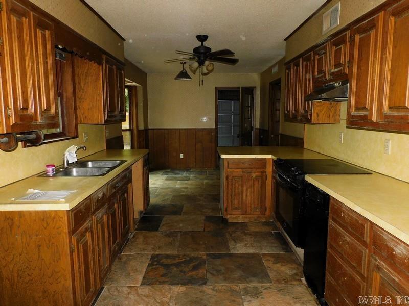 3341 COUNTRY CLUB  Arkadelphia, AR