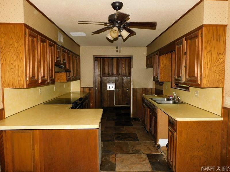 3341 COUNTRY CLUB  Arkadelphia, AR