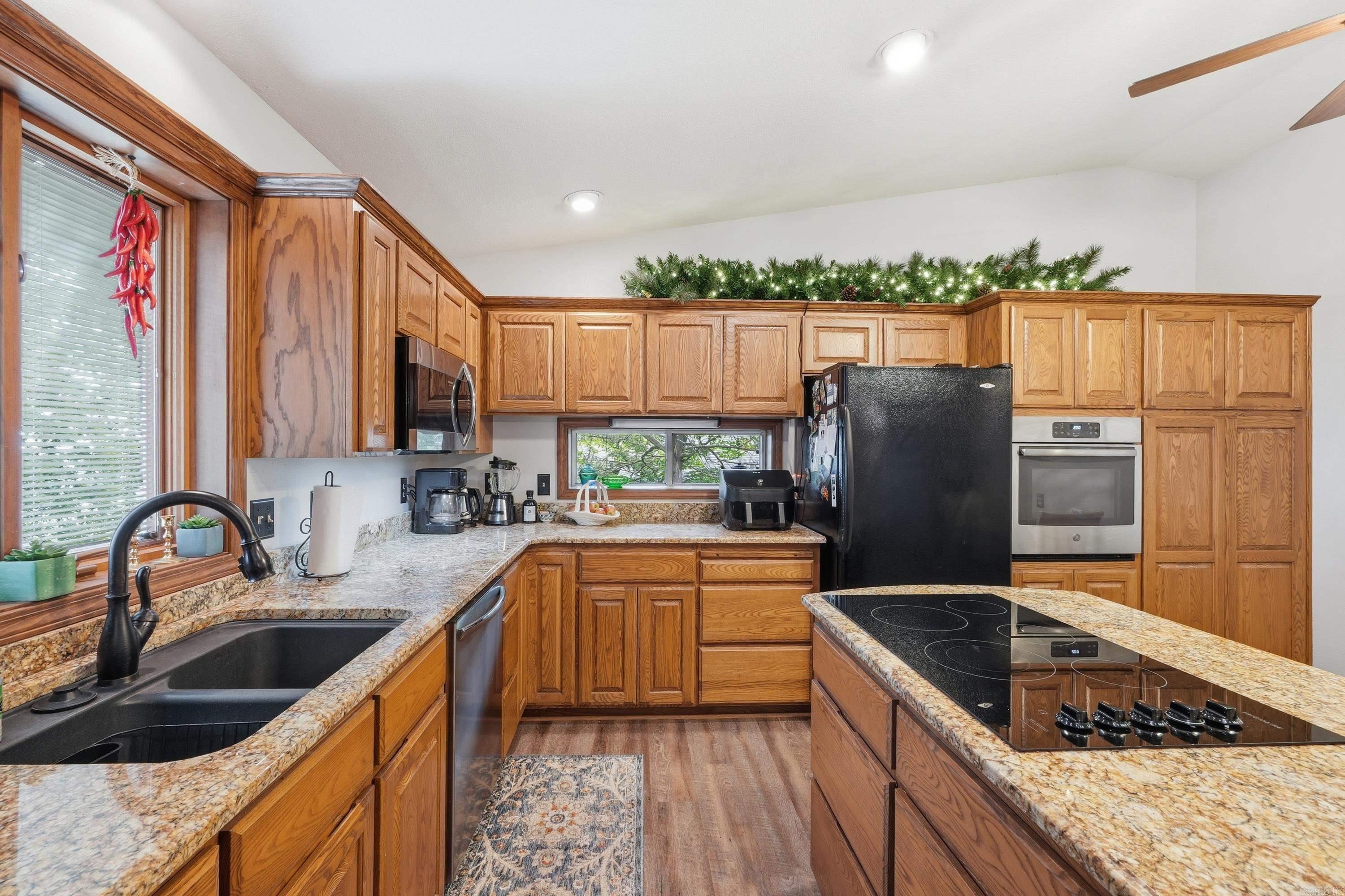 237 Pine Hill  Fairfield Bay, AR