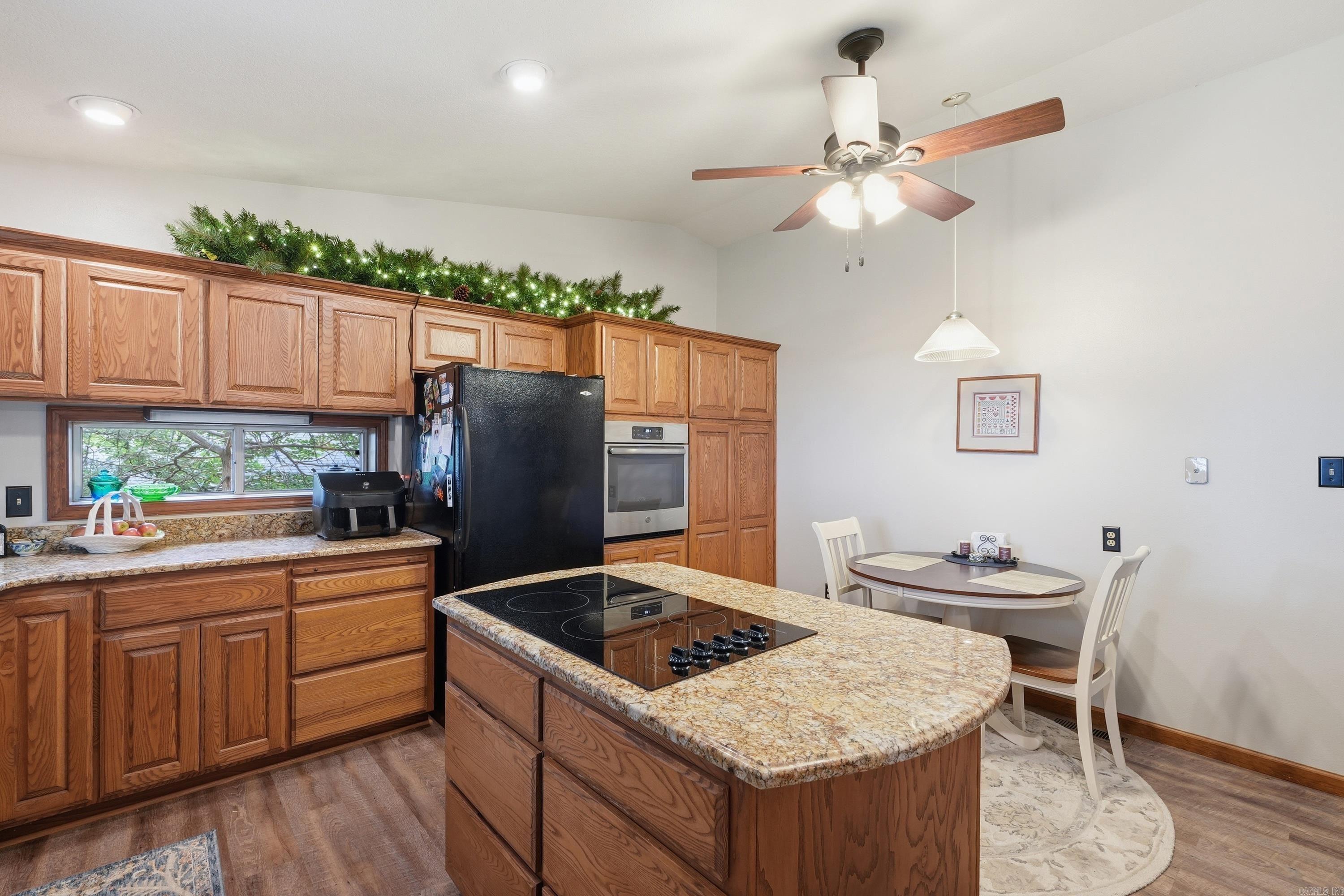 237 Pine Hill  Fairfield Bay, AR