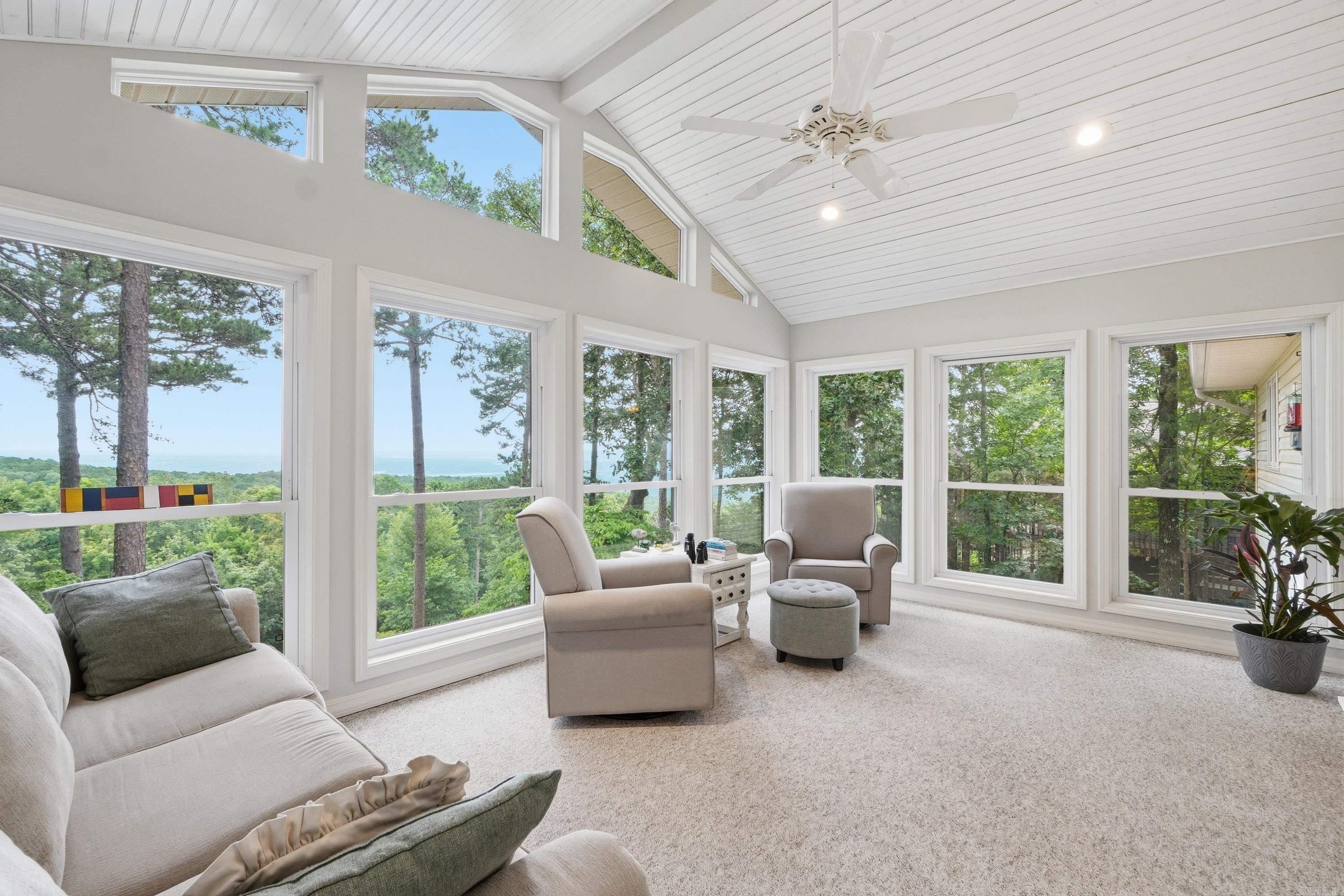 237 Pine Hill  Fairfield Bay, AR