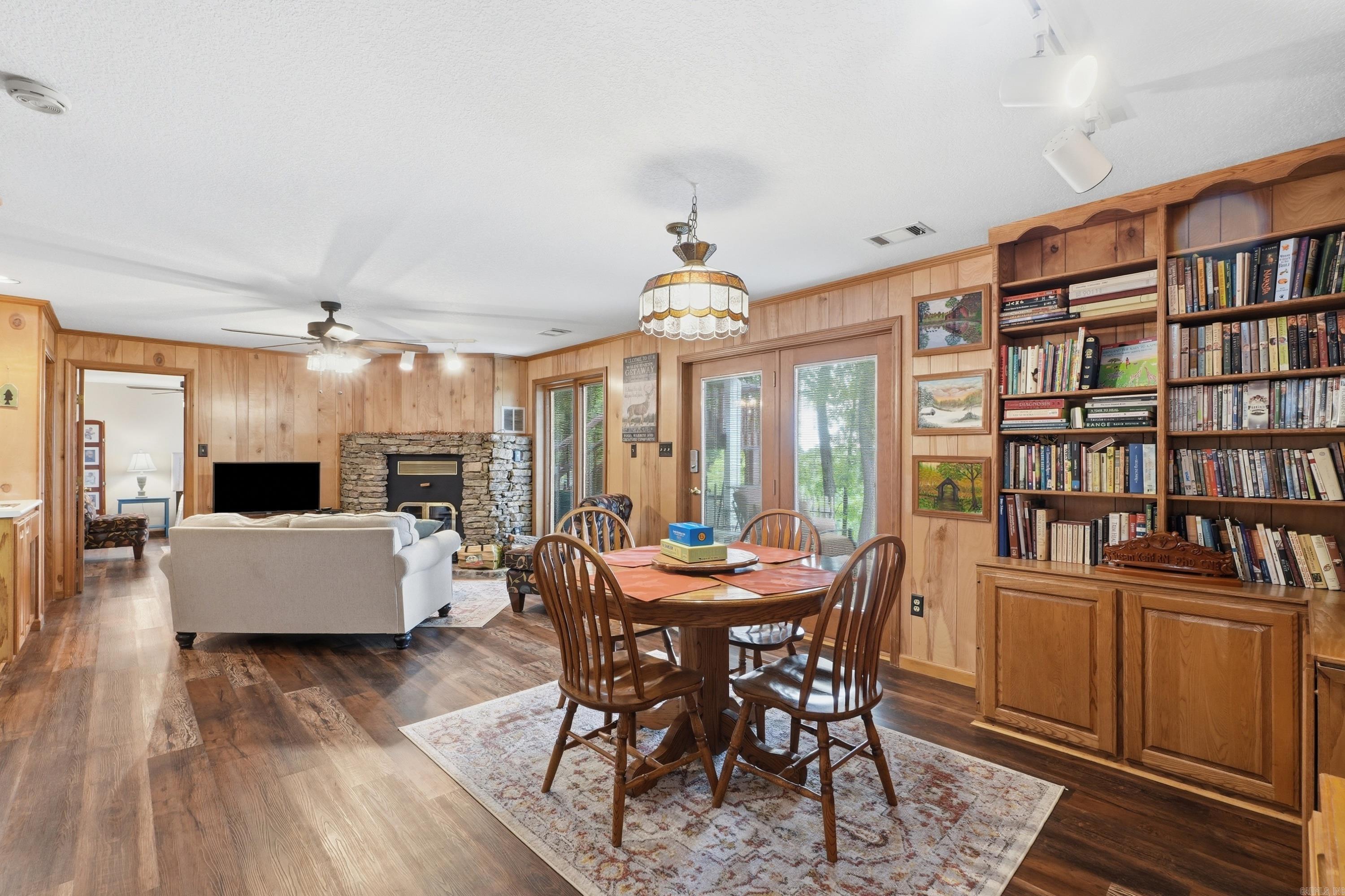 237 Pine Hill  Fairfield Bay, AR