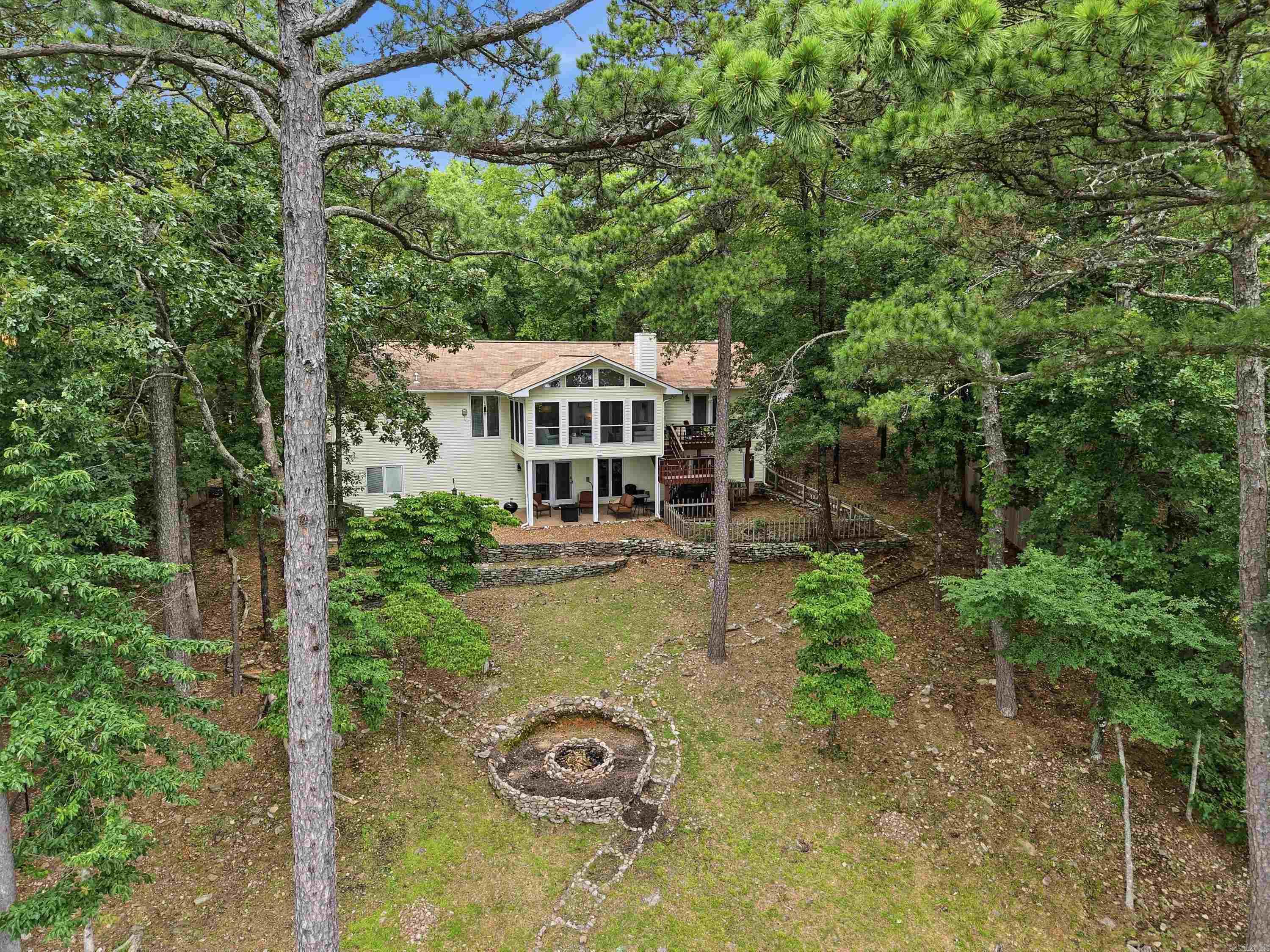 237 Pine Hill  Fairfield Bay, AR
