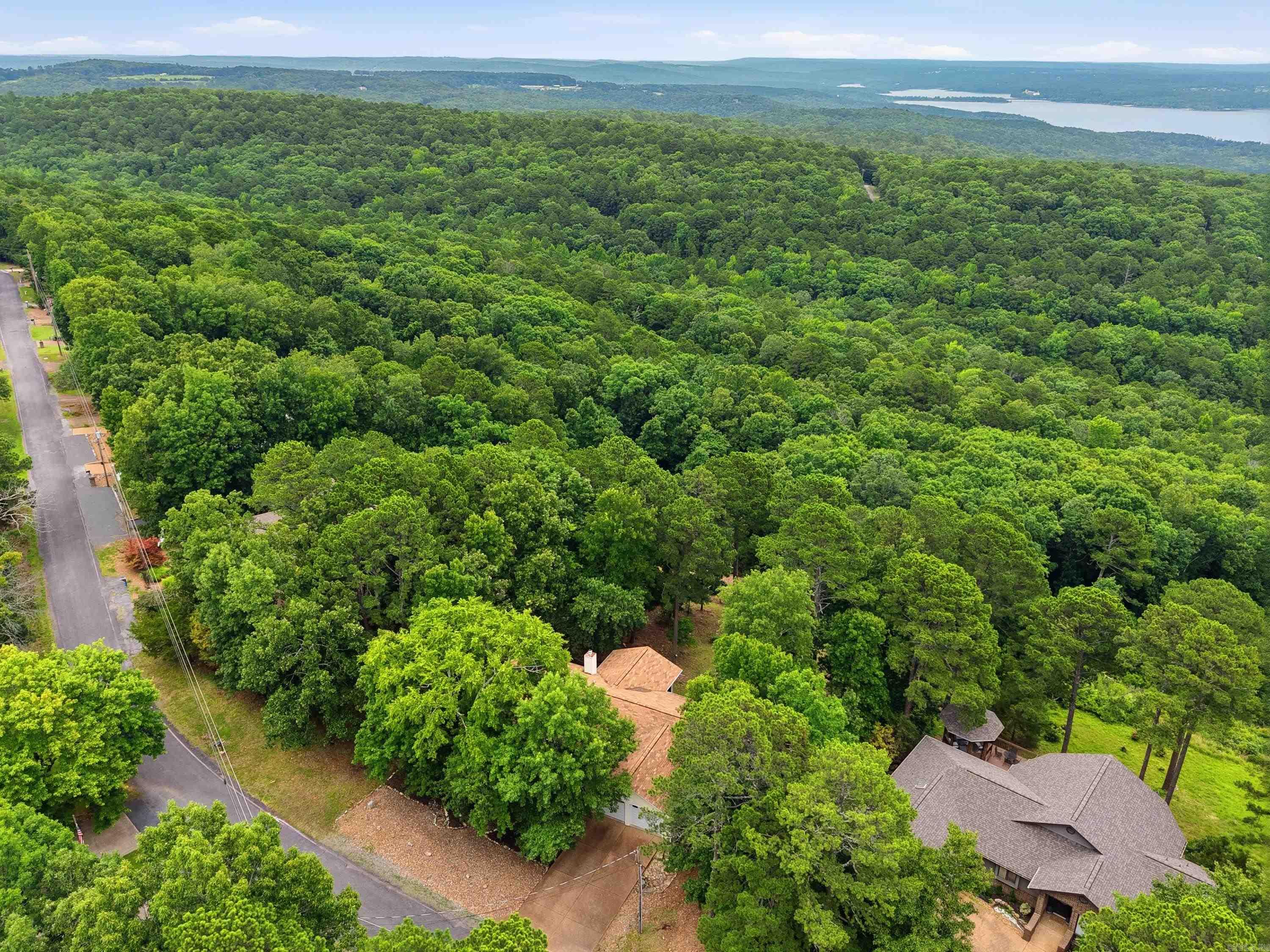 237 Pine Hill  Fairfield Bay, AR