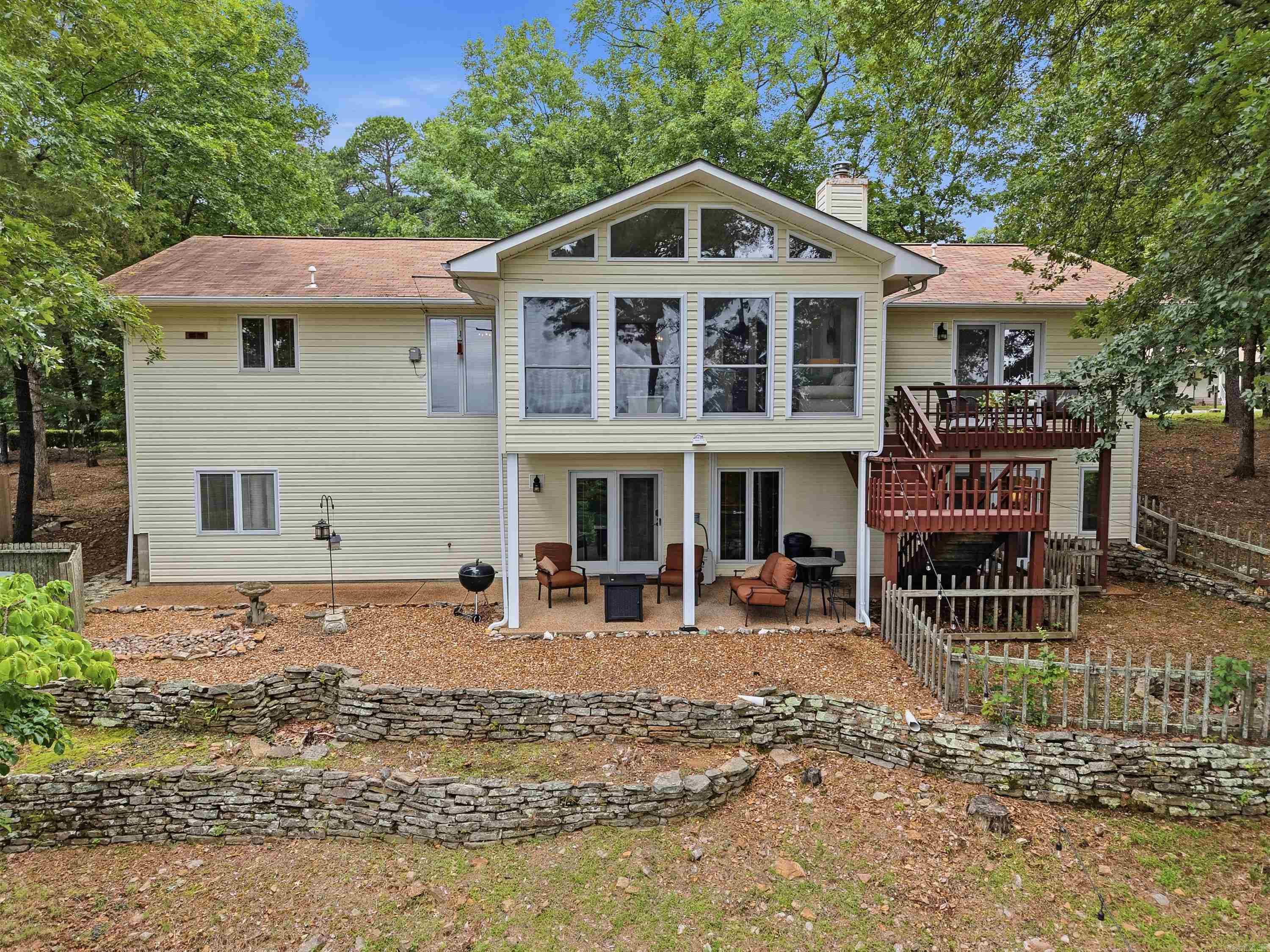 237 Pine Hill  Fairfield Bay, AR