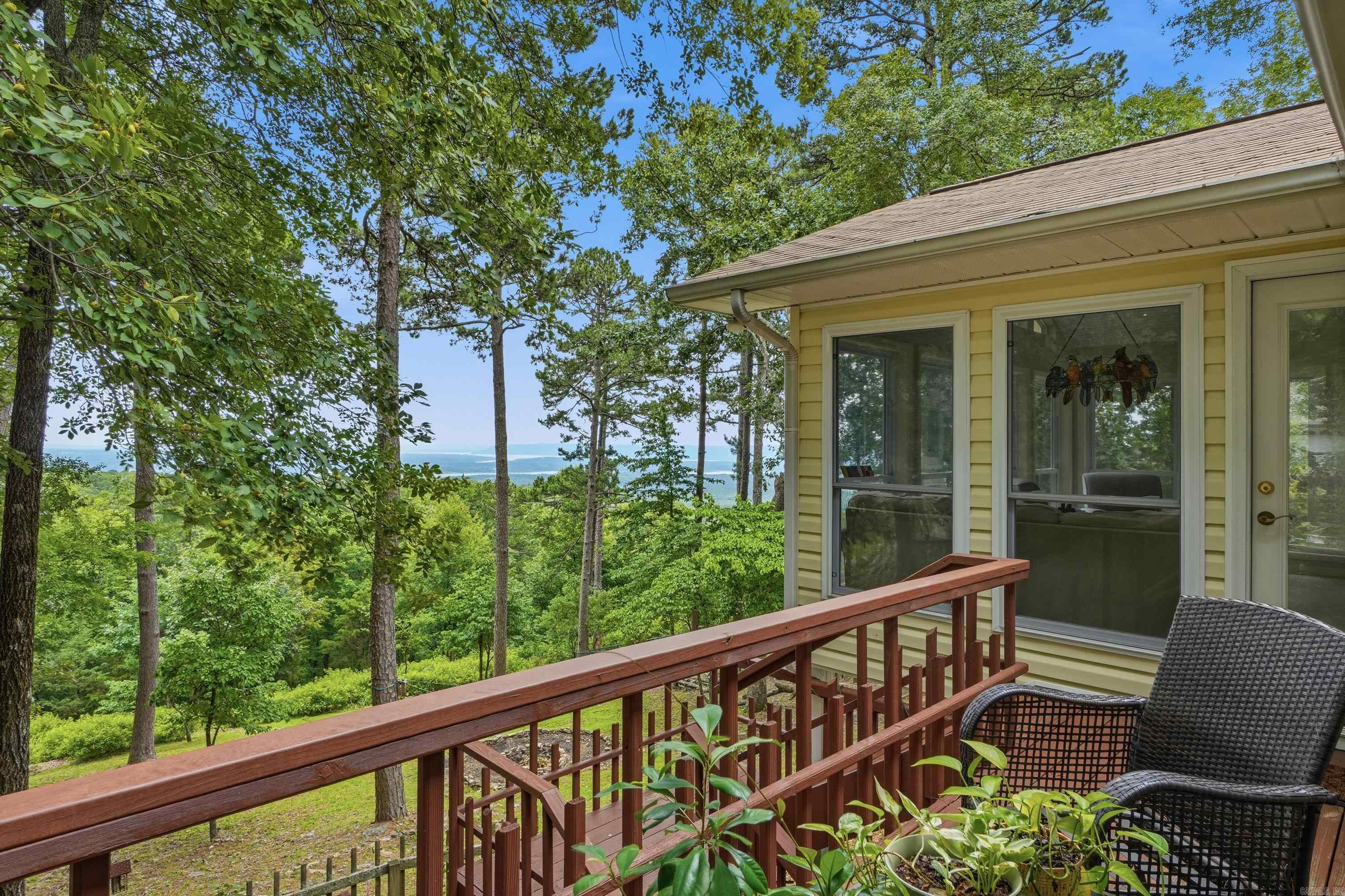 237 Pine Hill  Fairfield Bay, AR