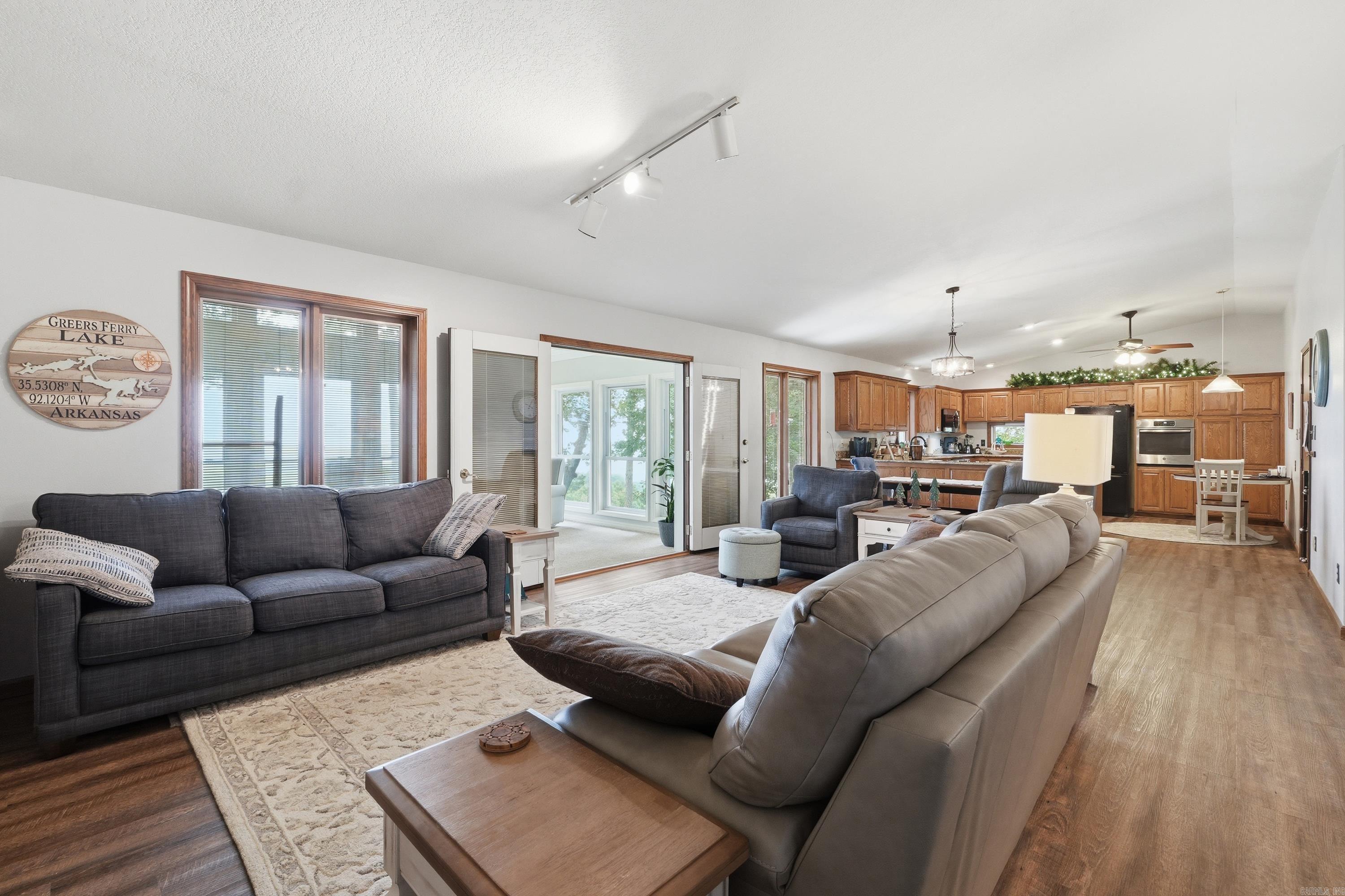 237 Pine Hill  Fairfield Bay, AR