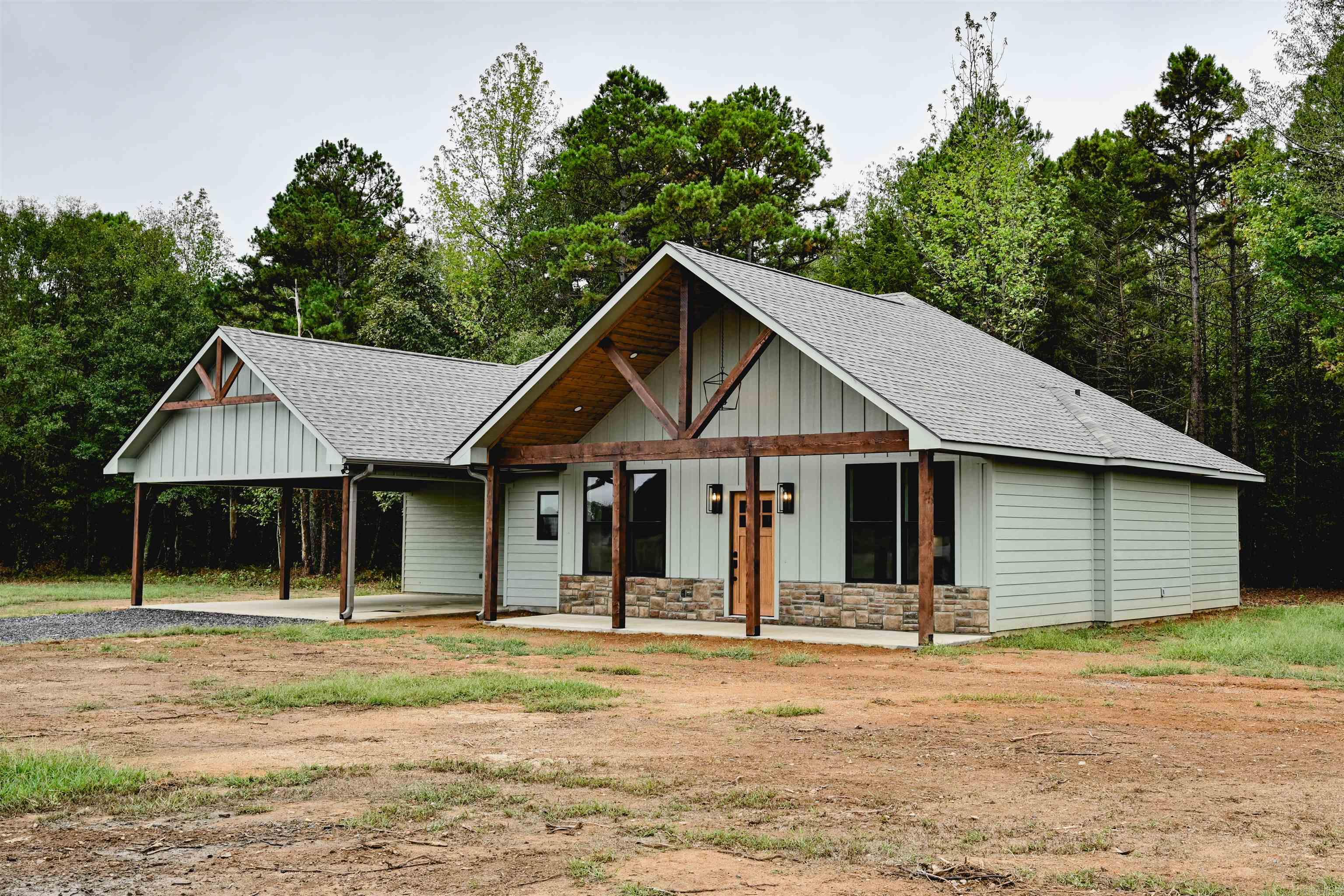 561  Lewis Creek  Acorn, AR