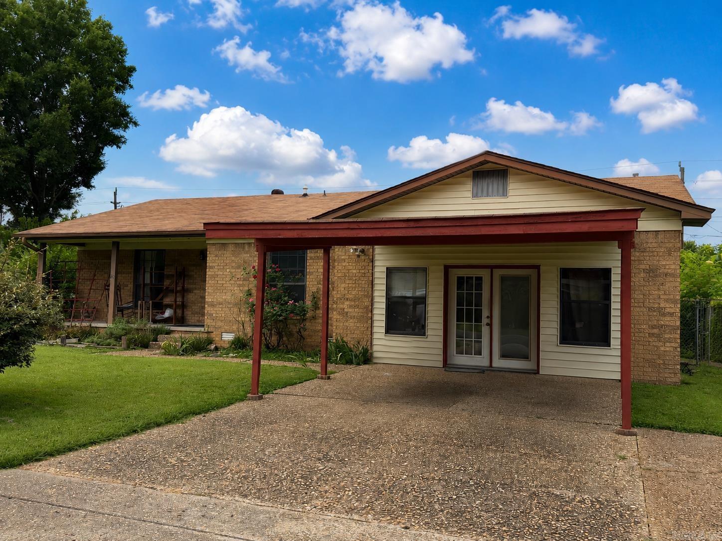 11 Glade Rd.  Jacksonville, AR