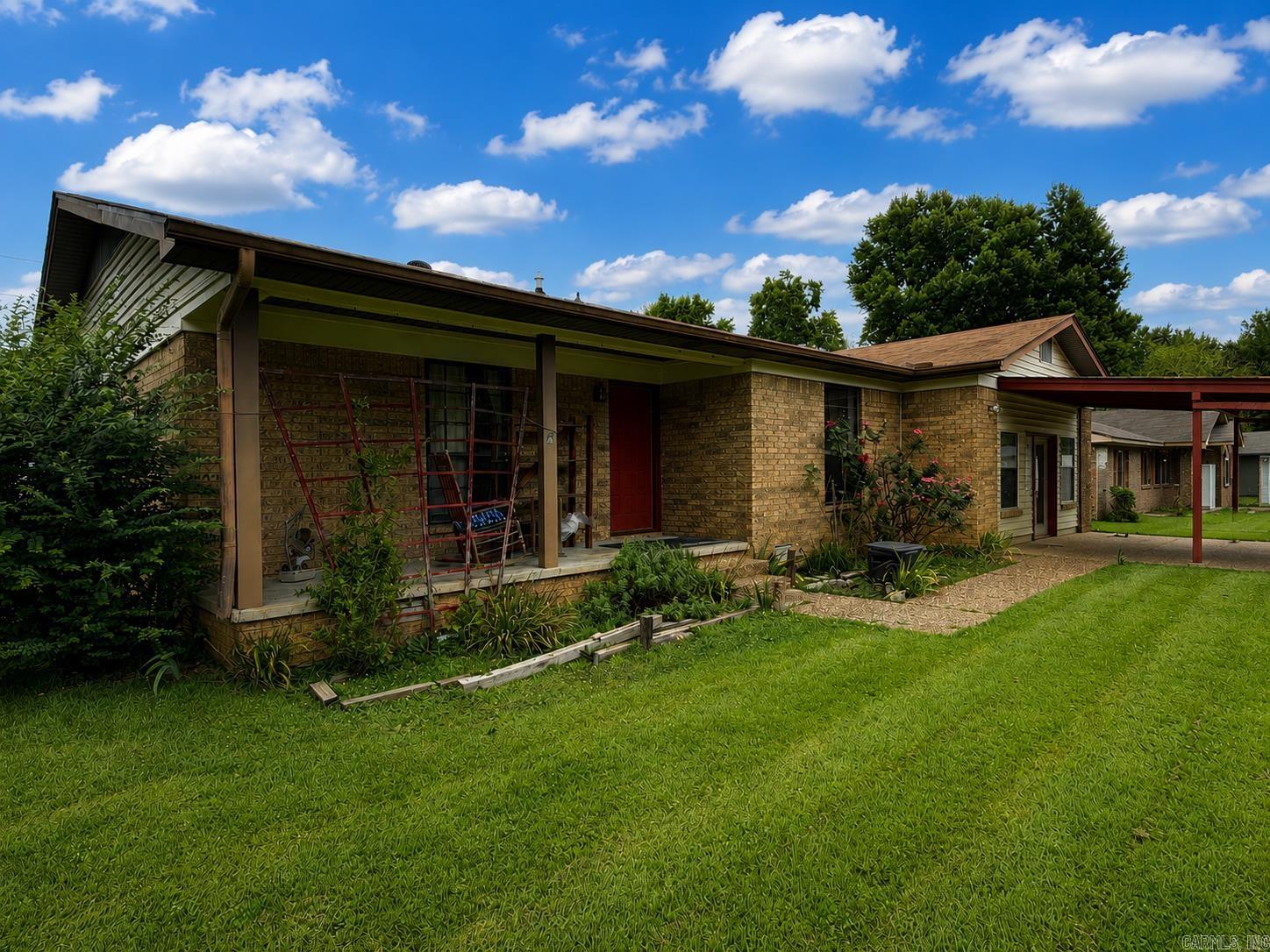 11 Glade Rd.  Jacksonville, AR