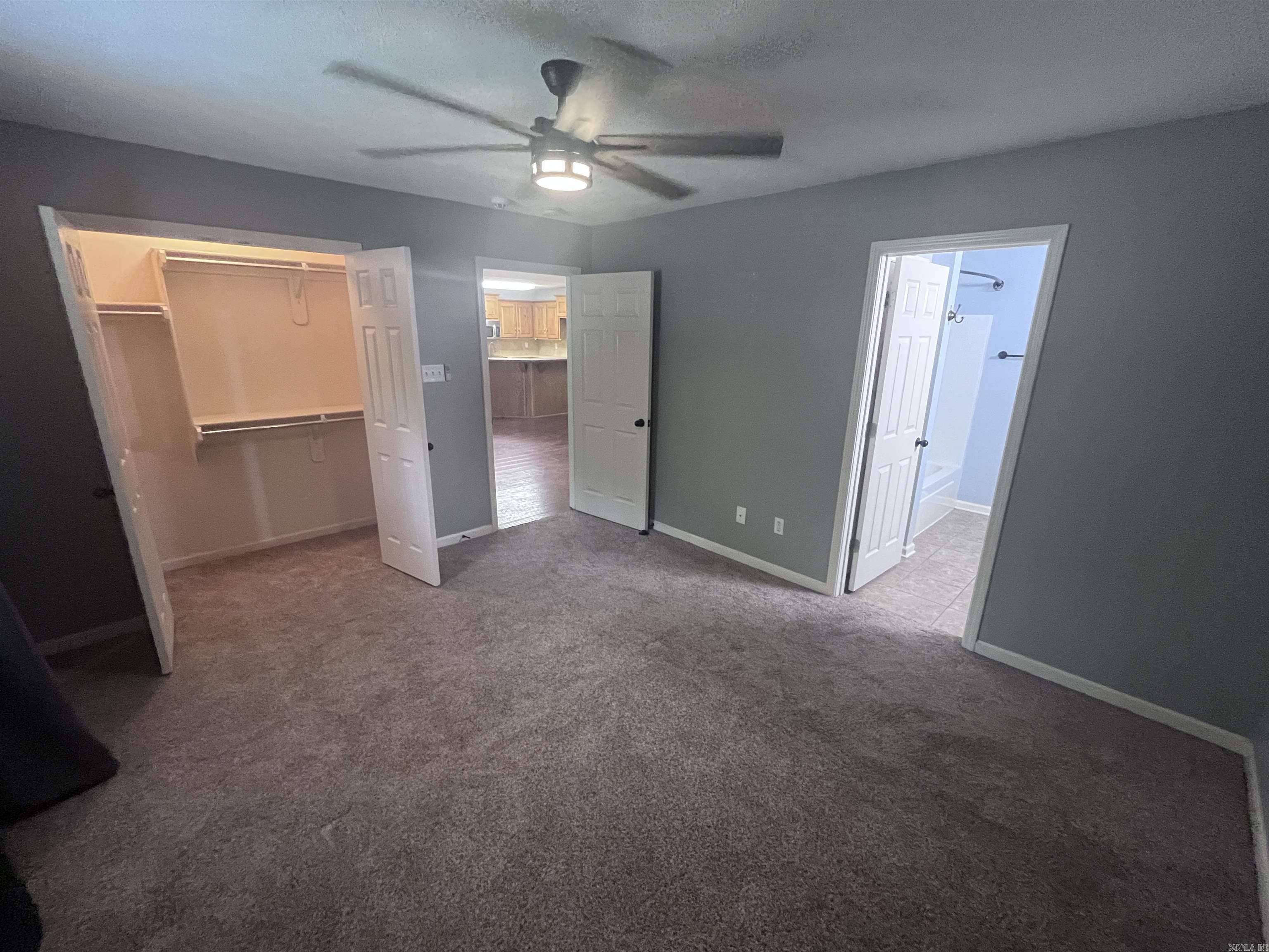 34 Shamsie  Ward, AR