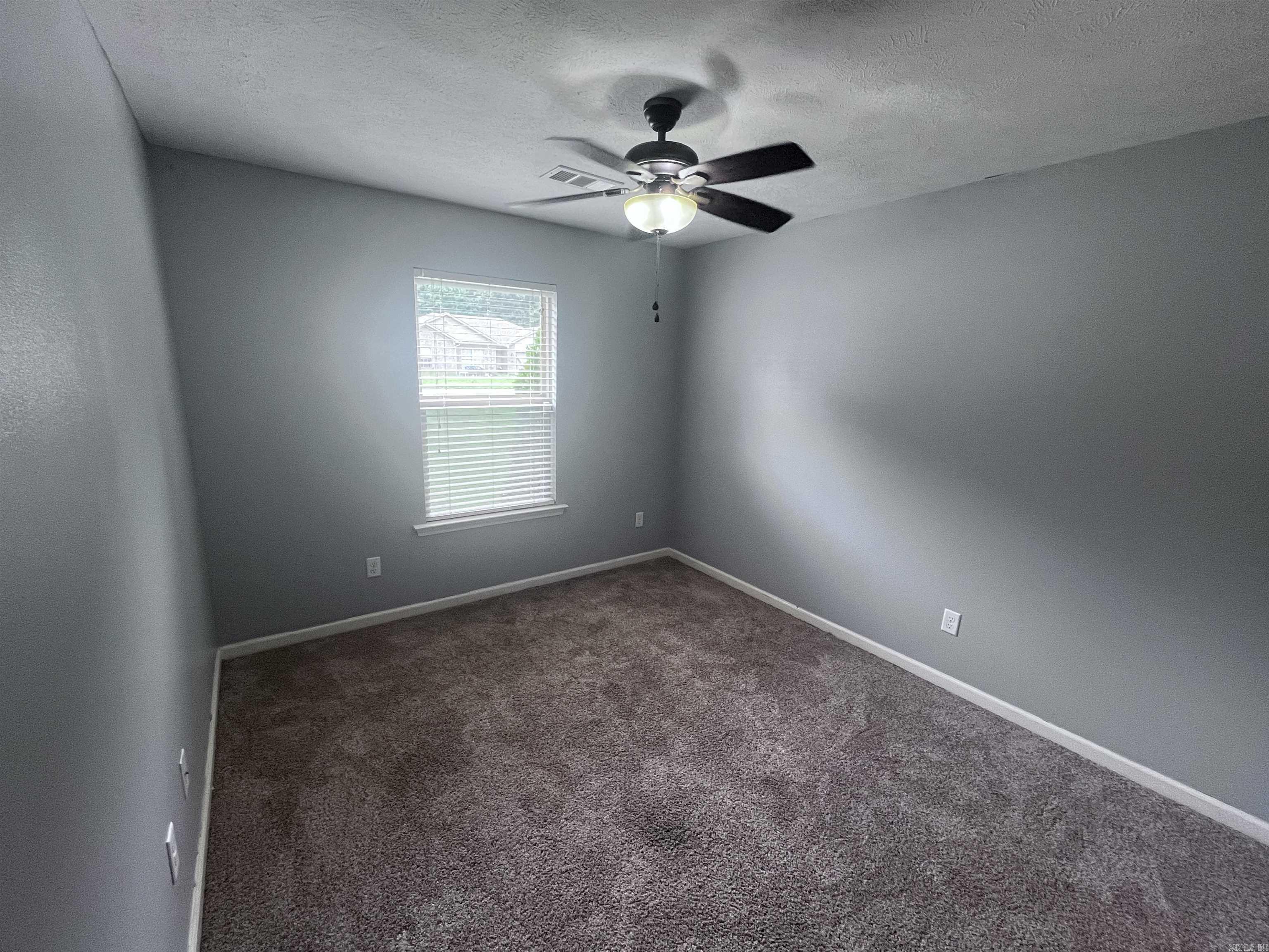 34 Shamsie  Ward, AR