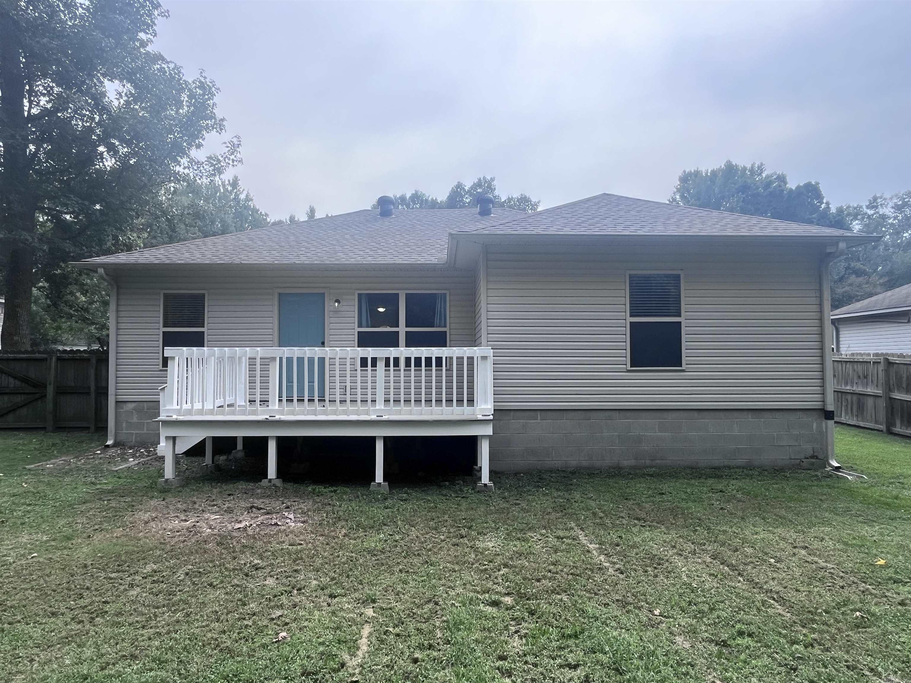 34 Shamsie  Ward, AR