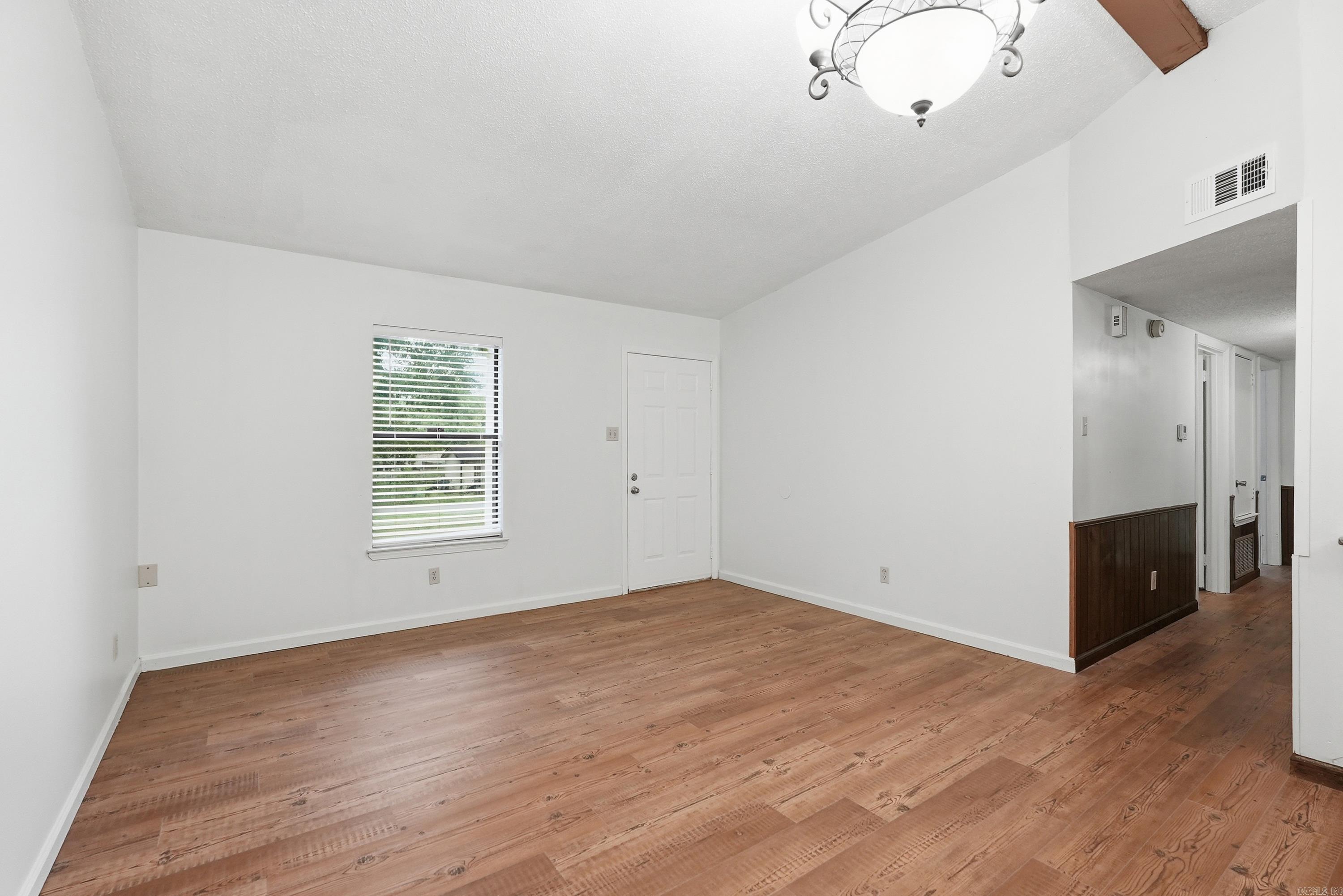 1613 N James St  Jacksonville, AR