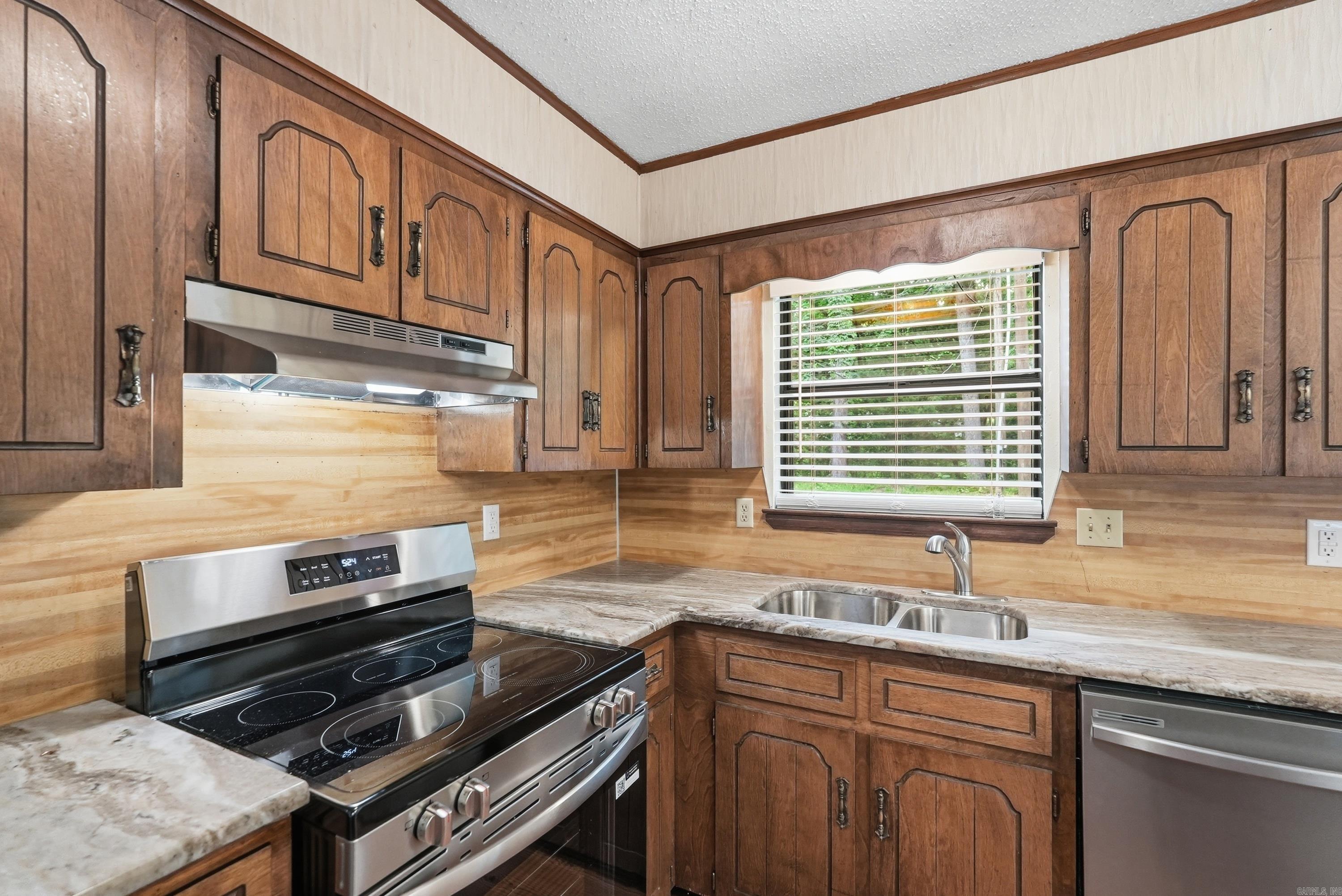 1613 N James St  Jacksonville, AR