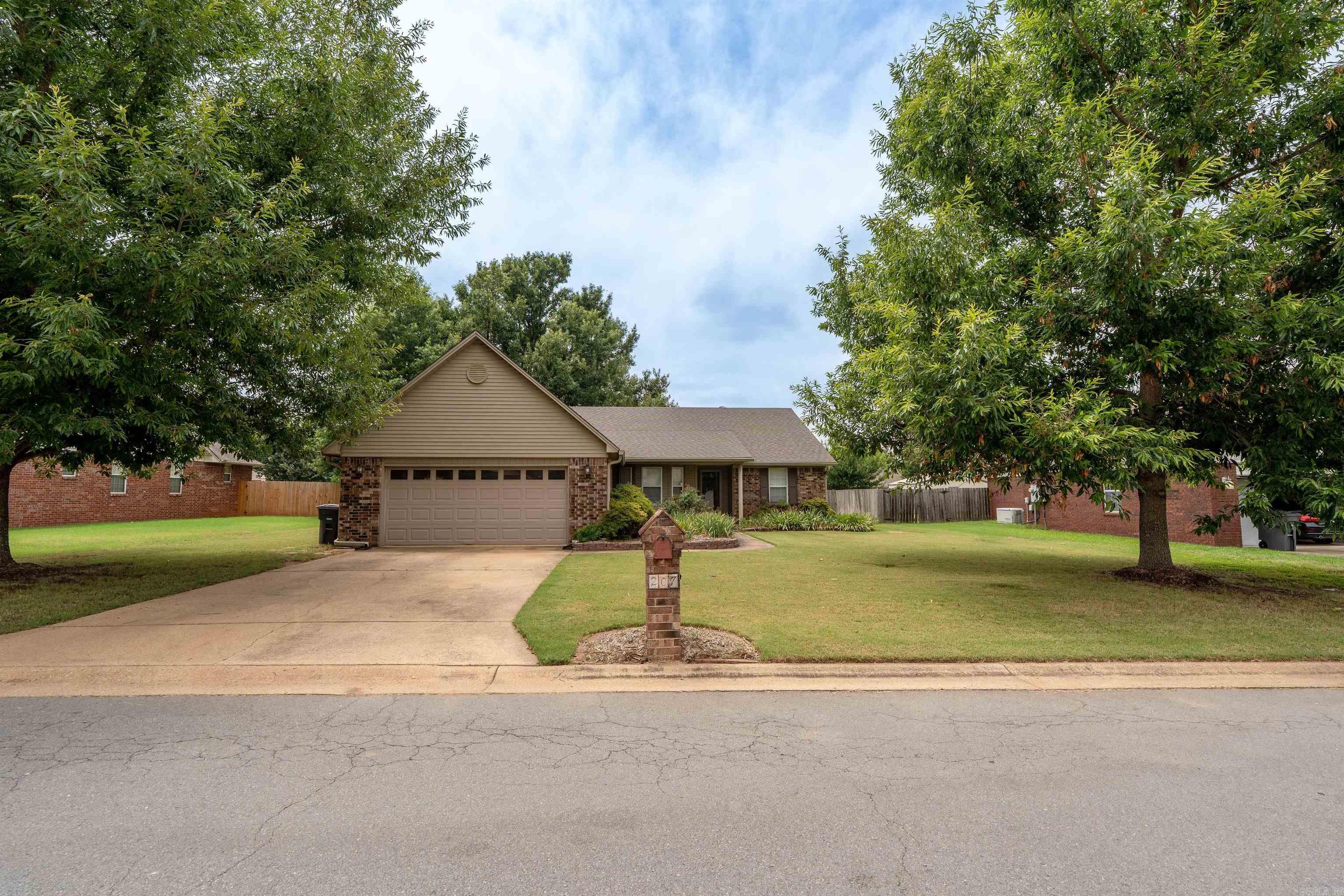 207 Crain  Searcy, AR