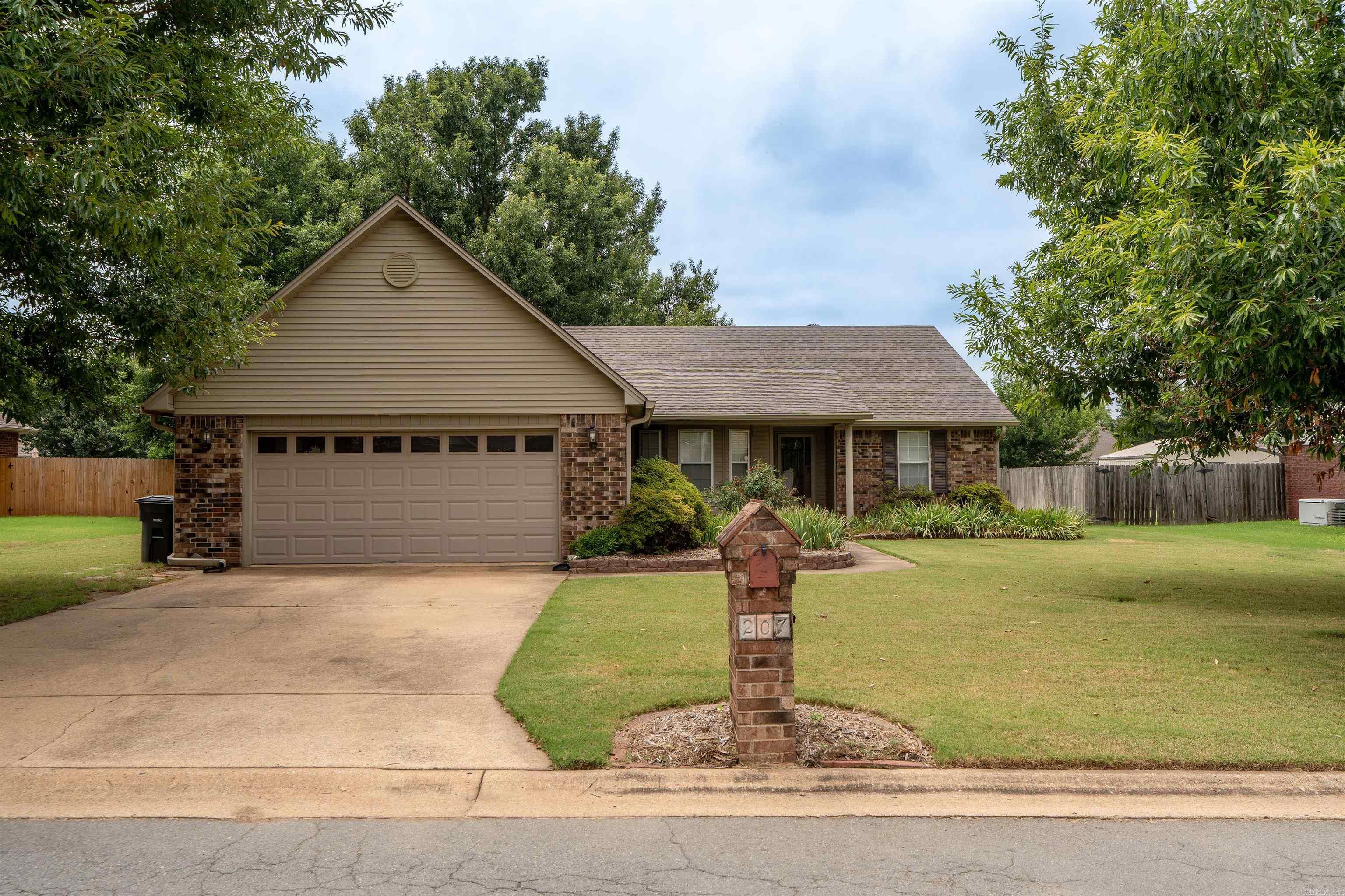207 Crain  Searcy, AR