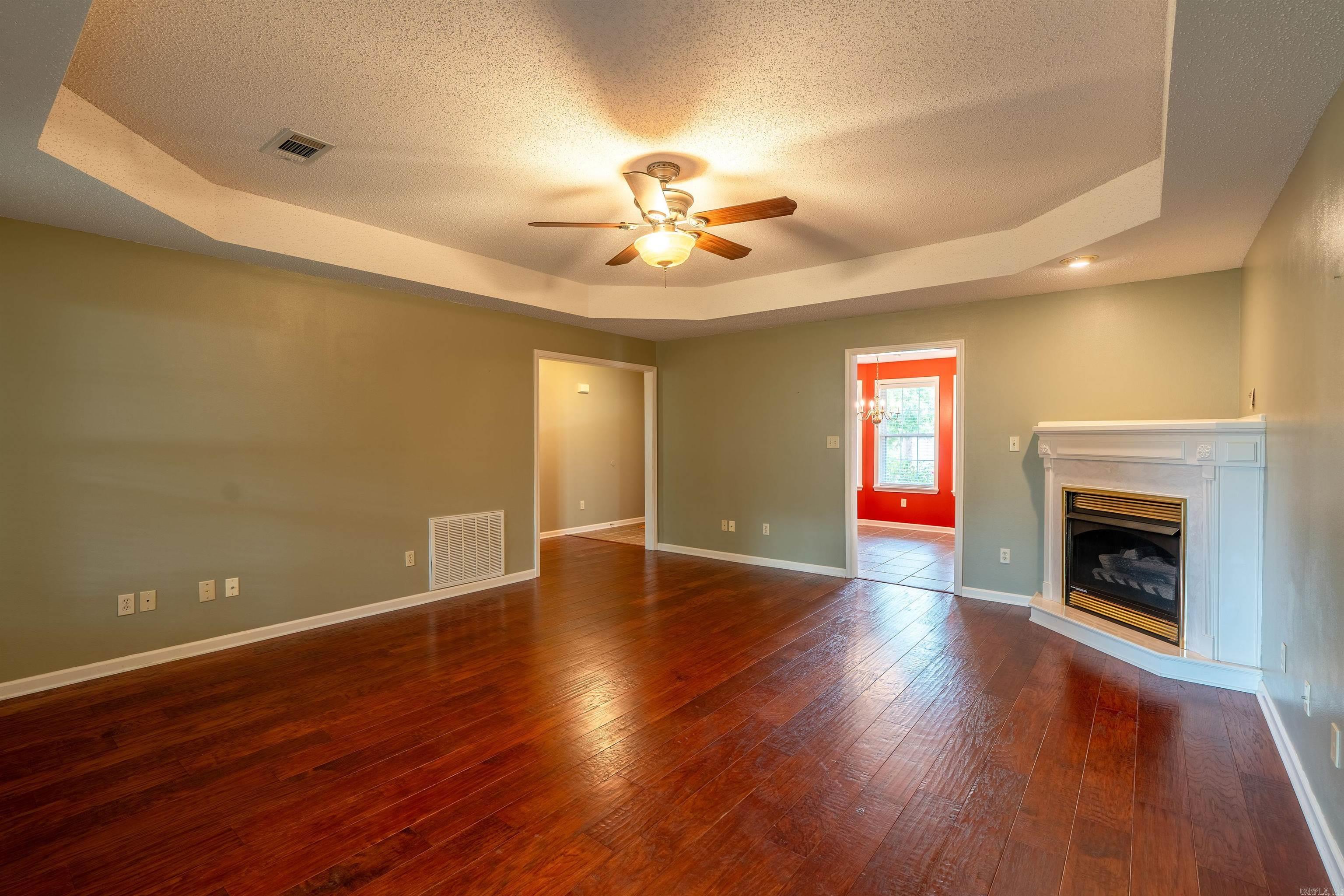 207 Crain  Searcy, AR