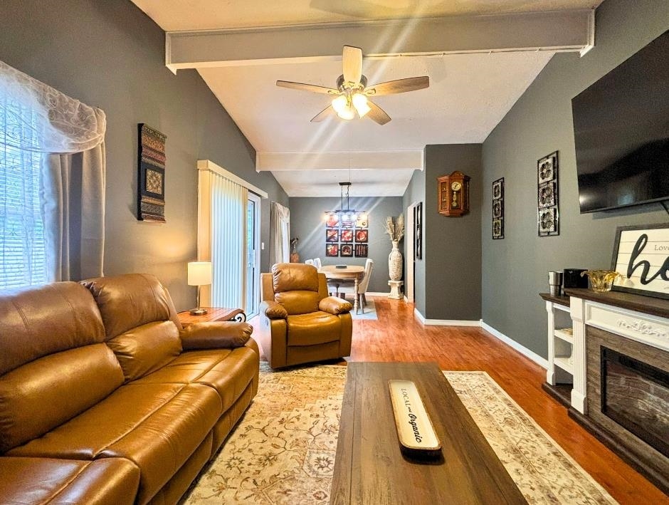 4 Apopka  Cherokee Village, AR