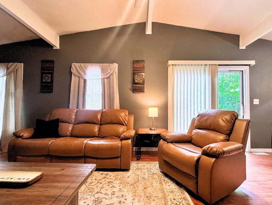 4 Apopka  Cherokee Village, AR