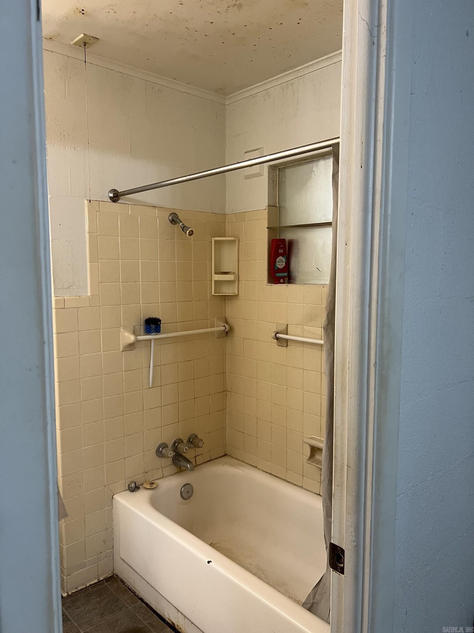 1111 Weiss  Mena, AR