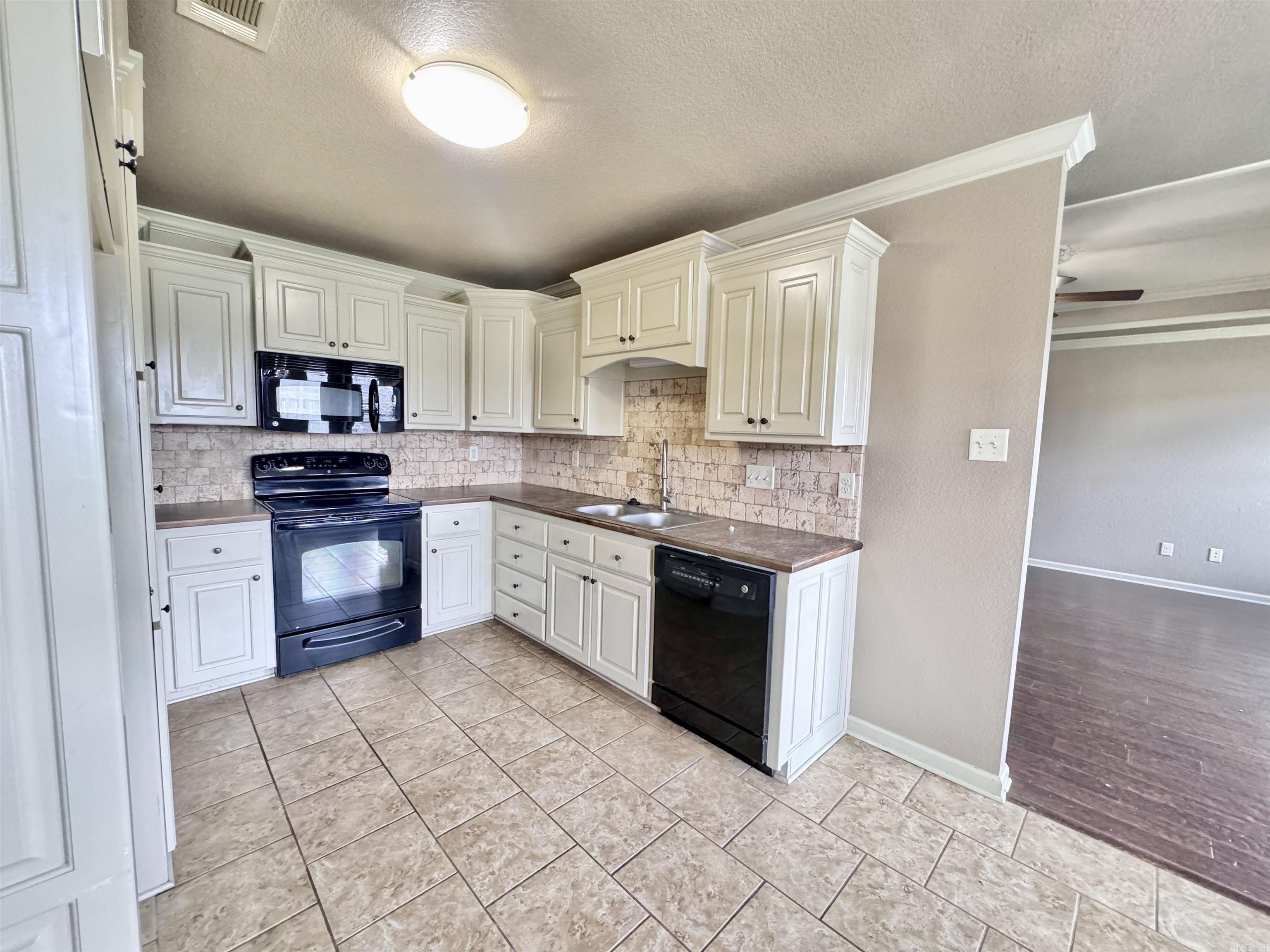 35 Chantileer  Ward, AR