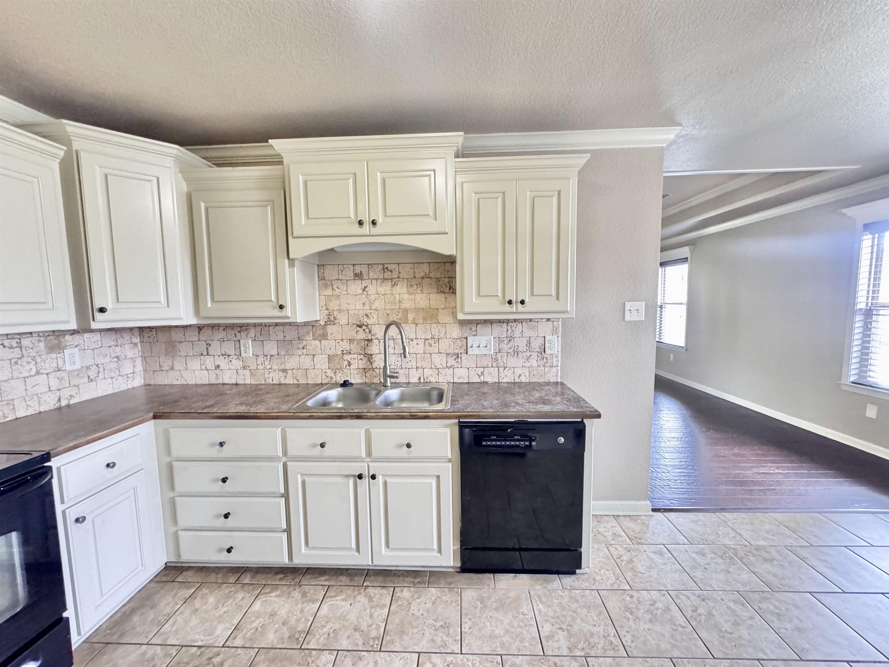 35 Chantileer  Ward, AR