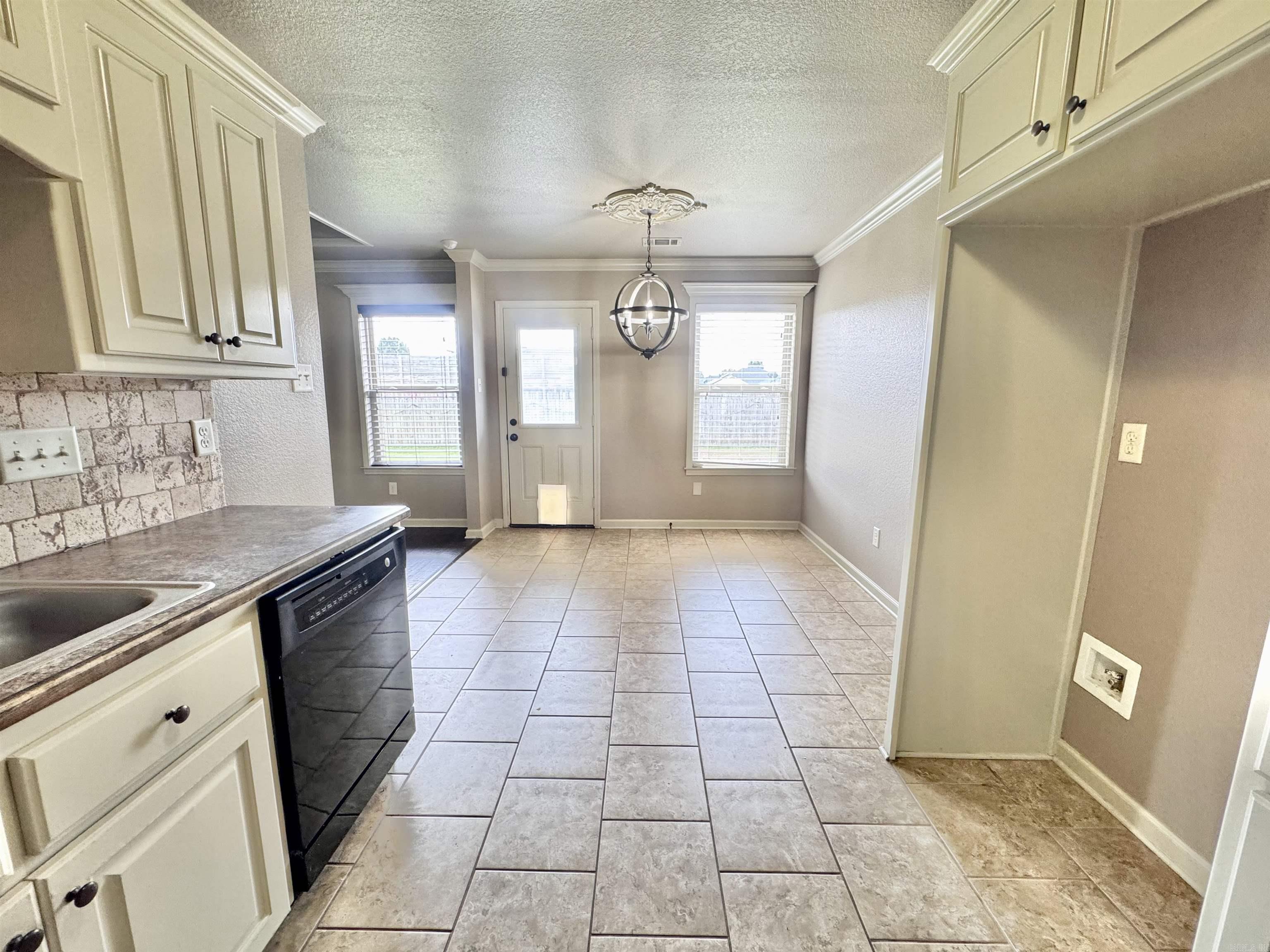 35 Chantileer  Ward, AR