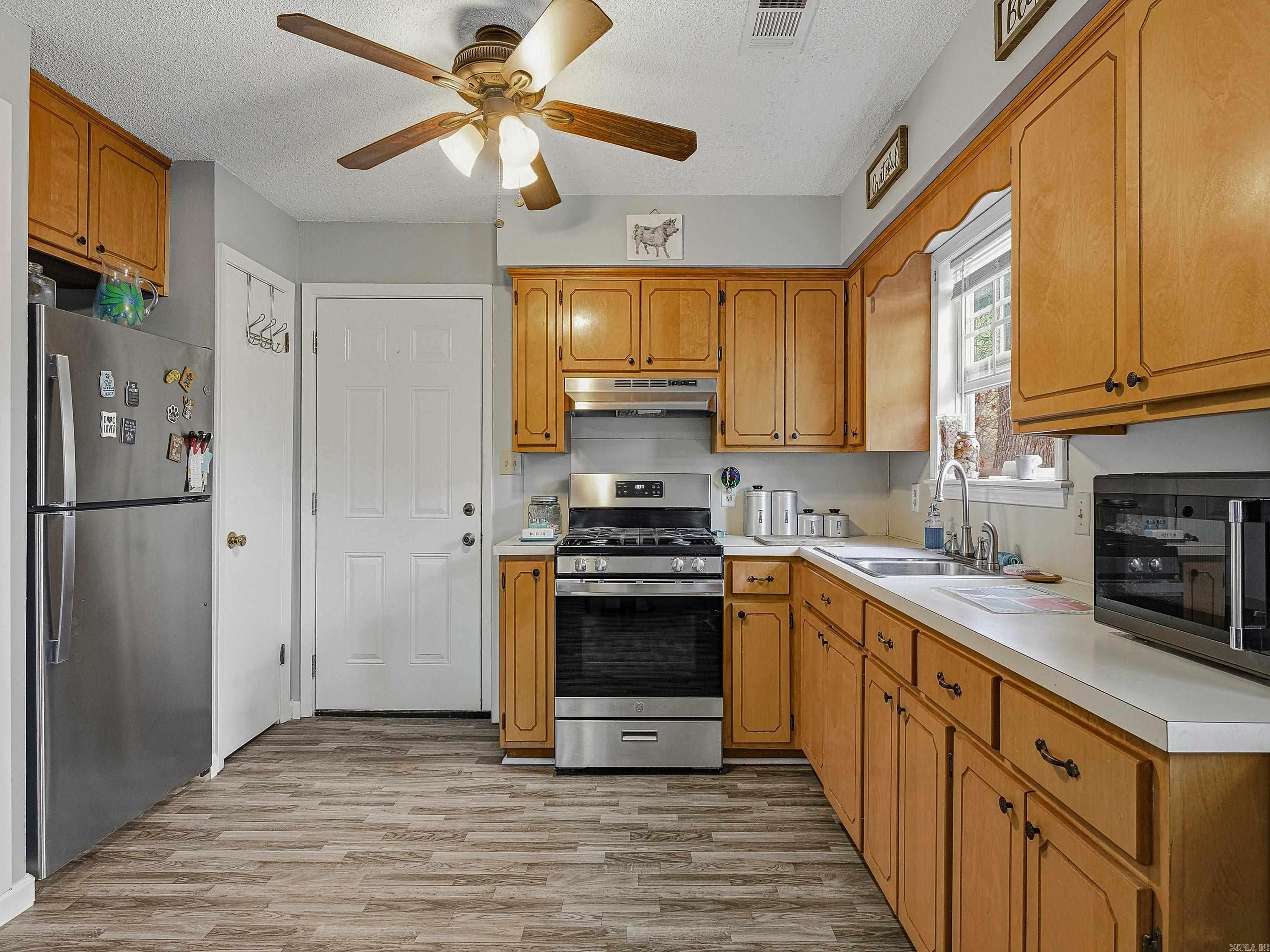 929 W River  Strawberry, AR
